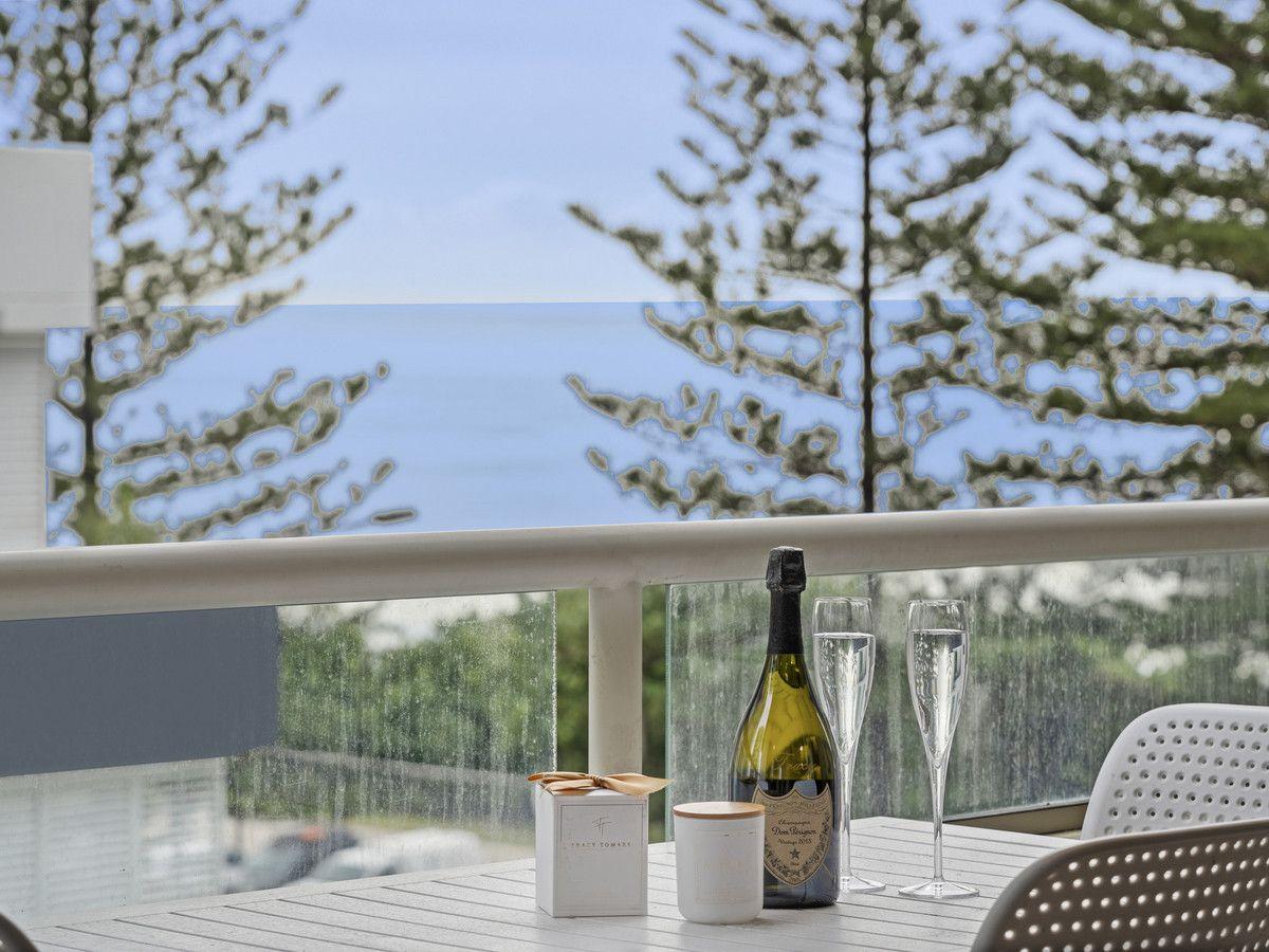 Prop-GPT: Property: QLD Burleigh Heads, QLD 4220 Queensland 4220