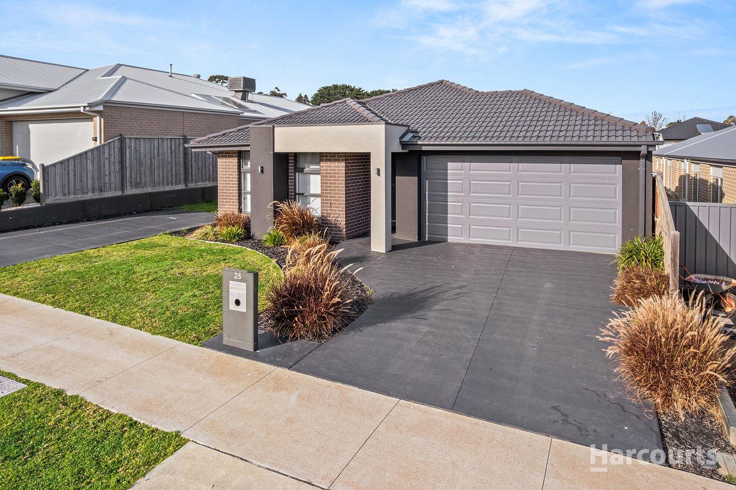 Prop-GPT: House: VIC Drouin, VIC 3818 Victoria 3818