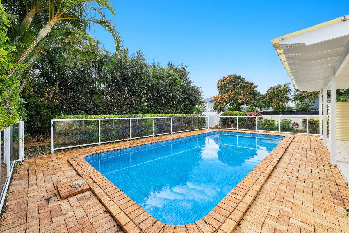 House for Sale: Clear Island Waters, QLD 4226, QLD, 4226