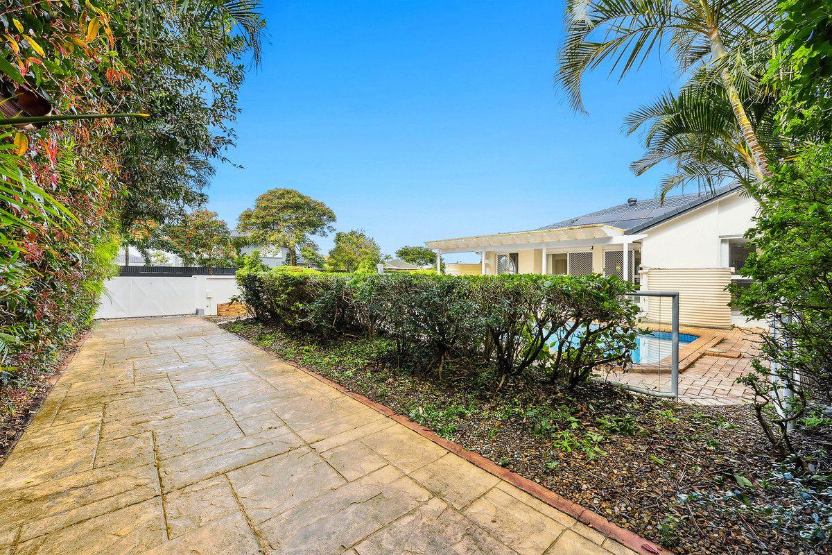 House for Sale: Clear Island Waters, QLD 4226, QLD, 4226