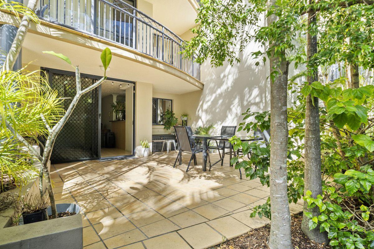 Prop-GPT: Property: QLD Mermaid Beach, QLD 4218 Queensland 4218