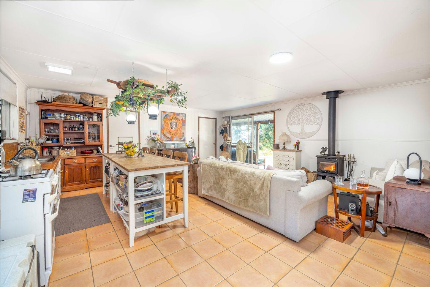 House for Sale: Beechmont, QLD 4211, QLD, 4211