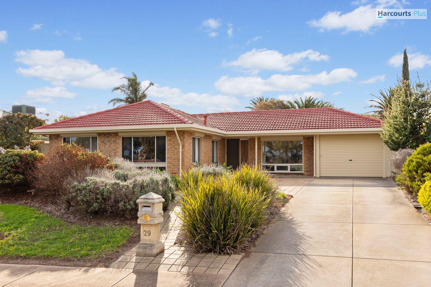 Prop-GPT: House: SA Hallett Cove, SA 5158 South Australia 5158