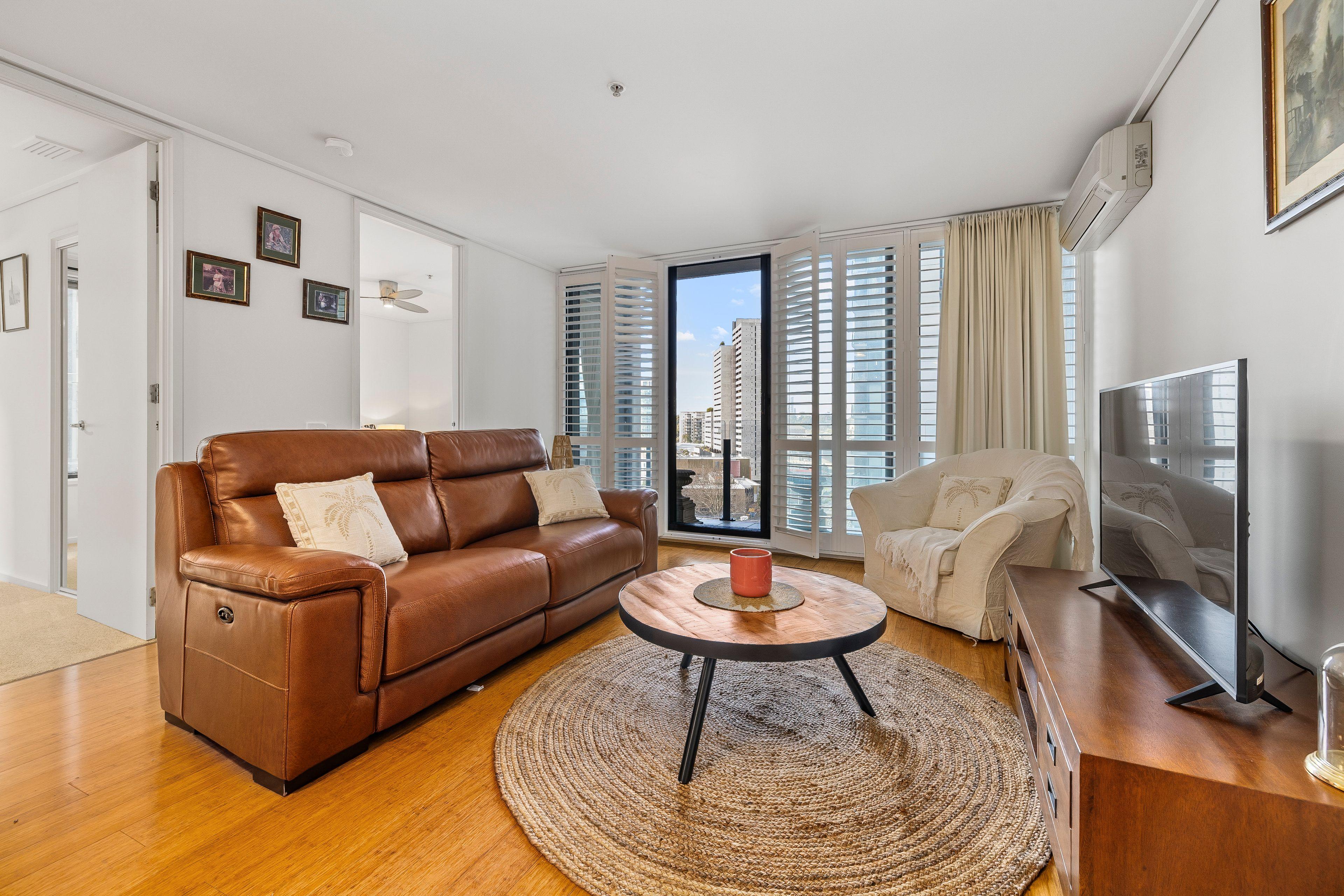 Prop-GPT: Apartment: VIC Southbank, VIC 3006 Home For Sale