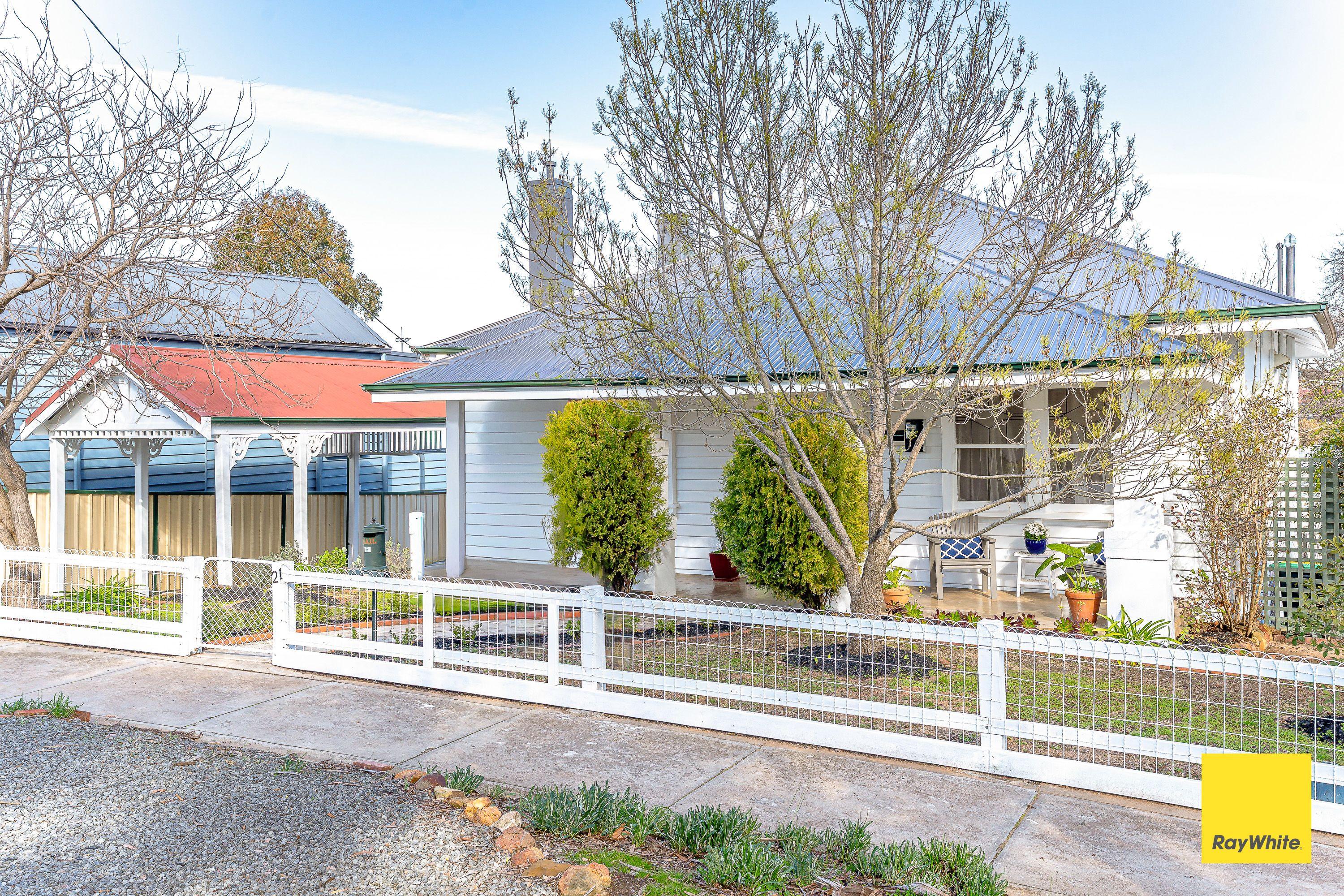 House for Sale: Golden Square, VIC 3555, VIC, 3555