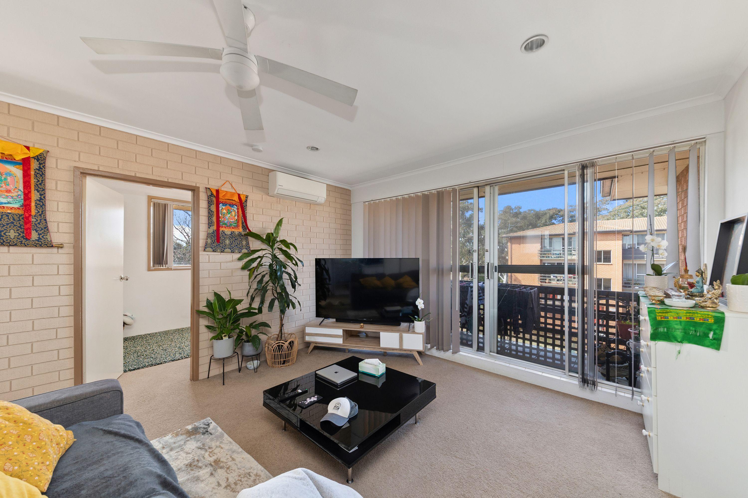 Prop-GPT: Apartment: NSW Crestwood, NSW 2620 Home For Sale
