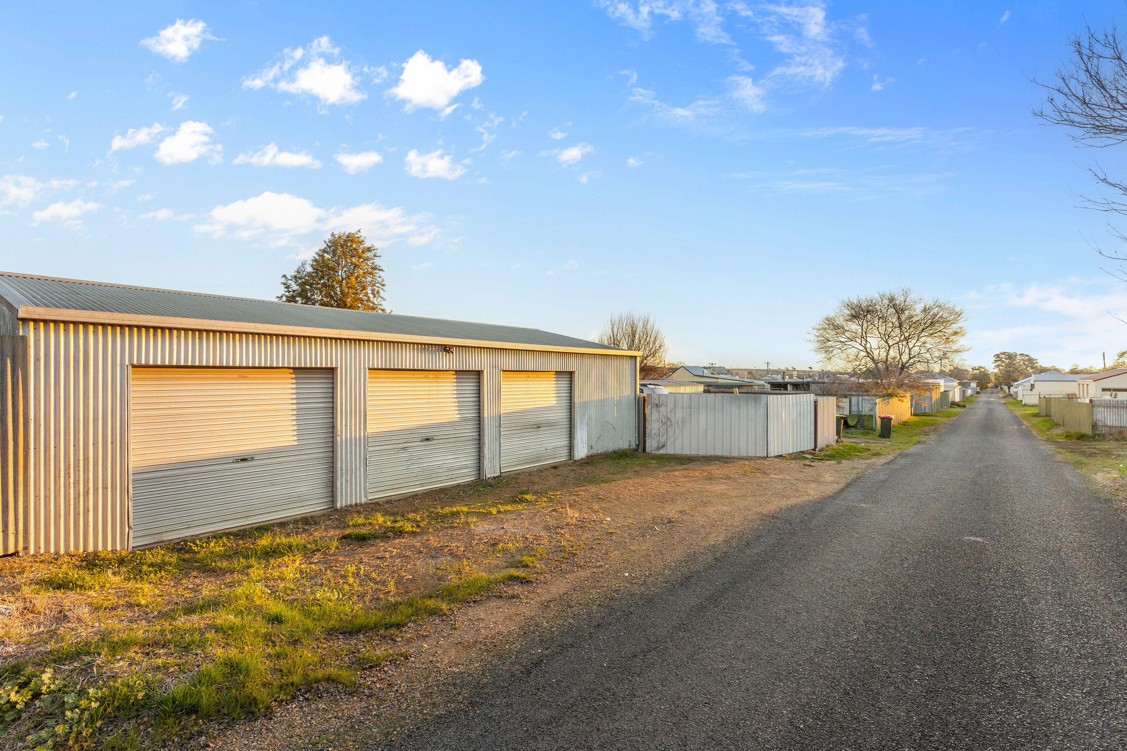 House for Sale: Junee, NSW 2663, NSW, 2663