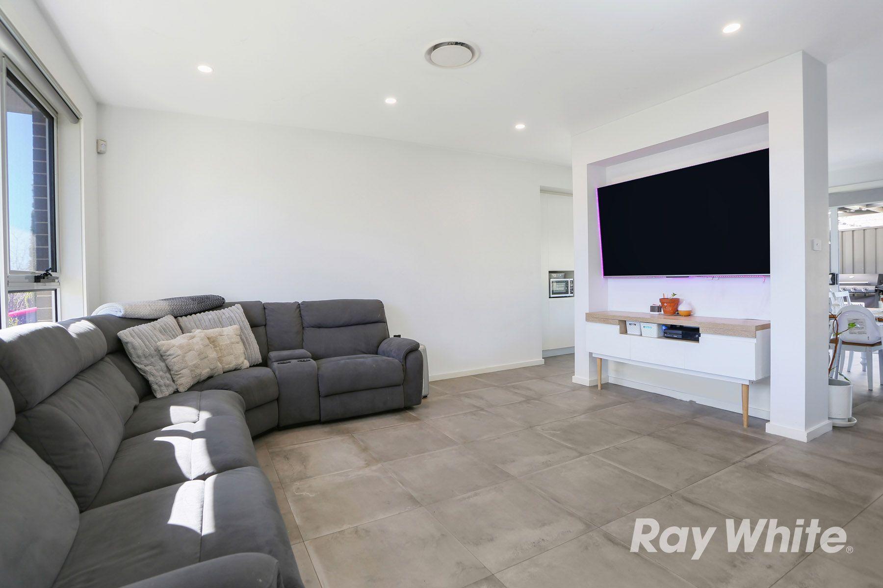 House for Sale: Oran Park, NSW 2570, NSW, 2570