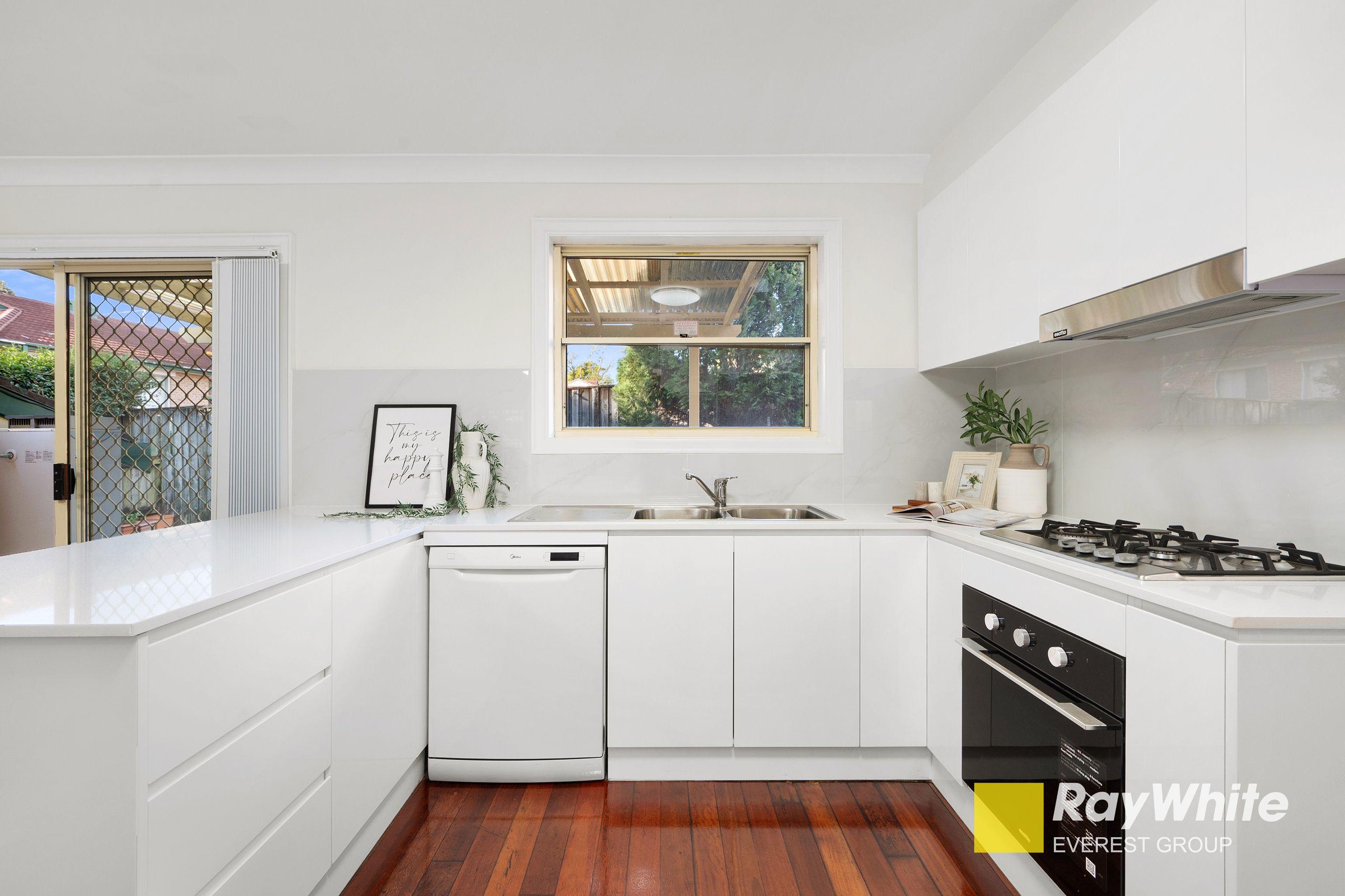 Townhouse for Sale: Carlingford, NSW 2118, NSW, 2118