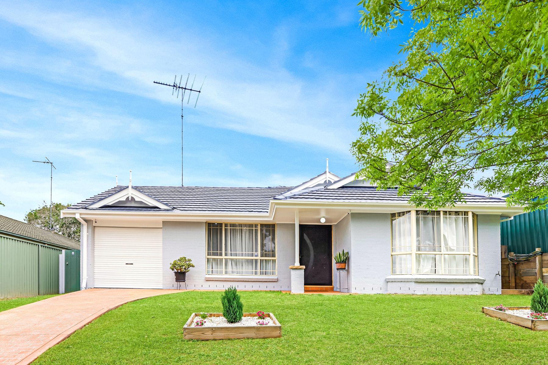 Prop-GPT: House: NSW Glenmore Park, NSW 2745 Home For Sale