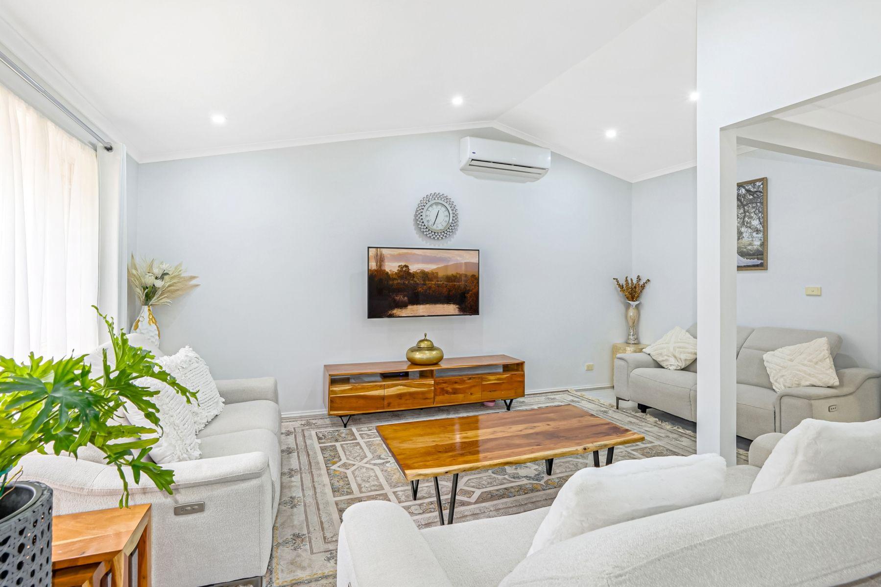 House for Sale: Glenmore Park, NSW 2745, NSW, 2745