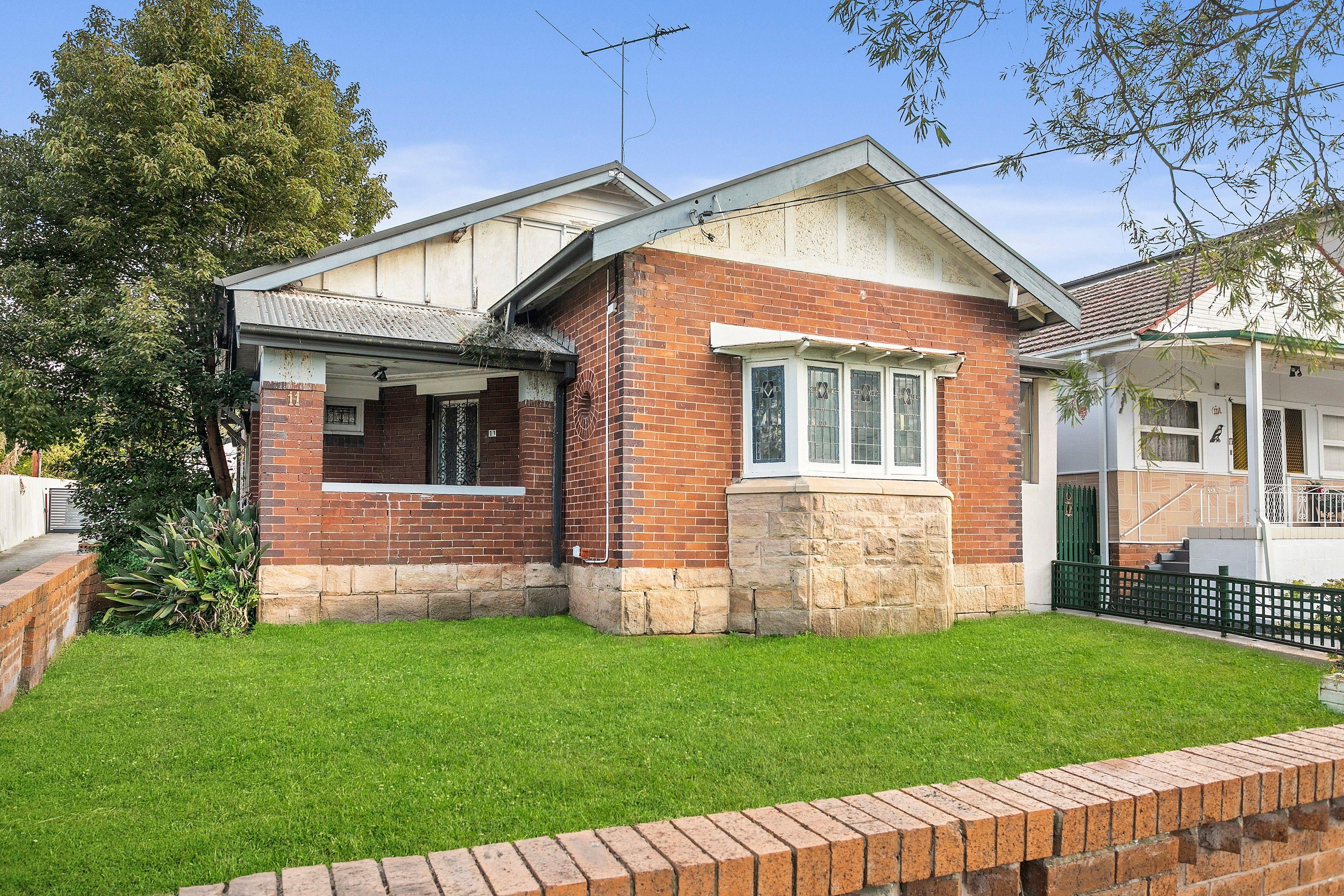 Prop-GPT: House: NSW Arncliffe, NSW 2205 Home For Sale
