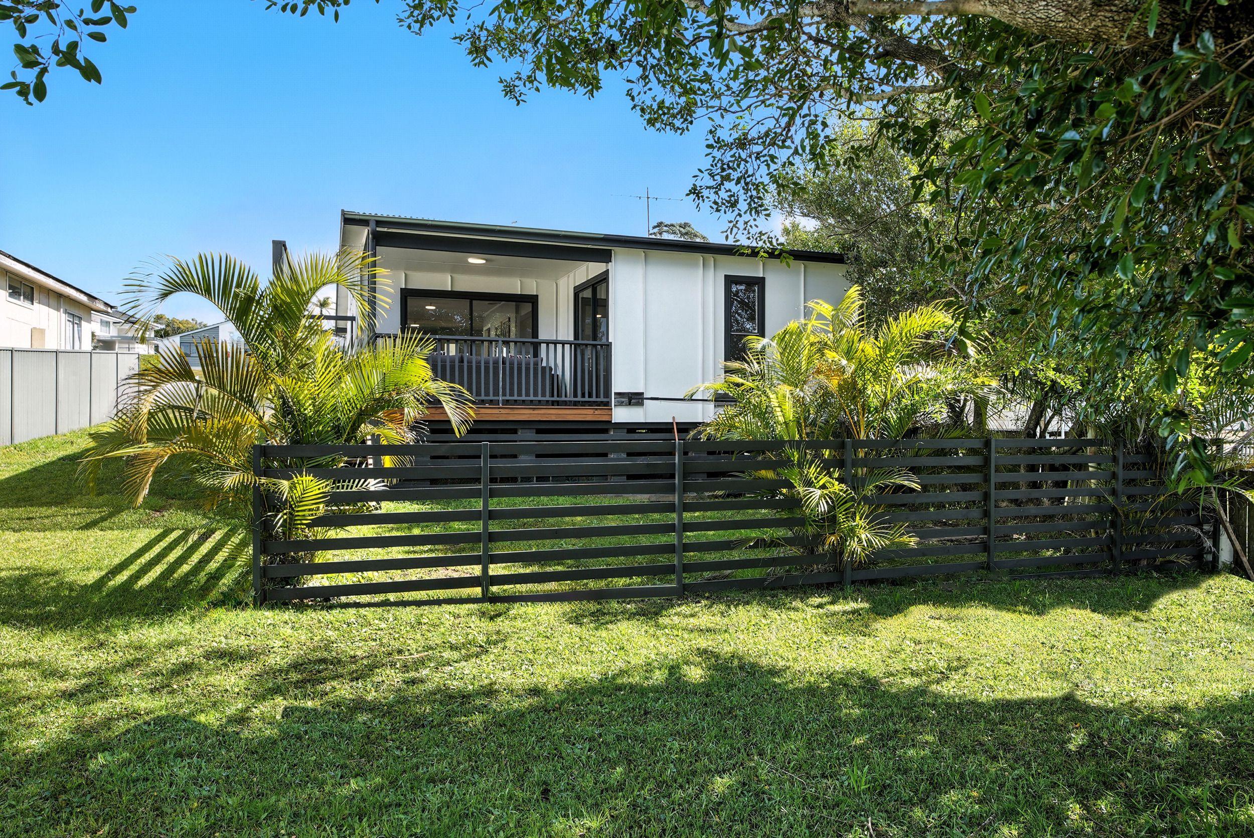 House for Sale: Bateau Bay, NSW 2261, NSW, 2261