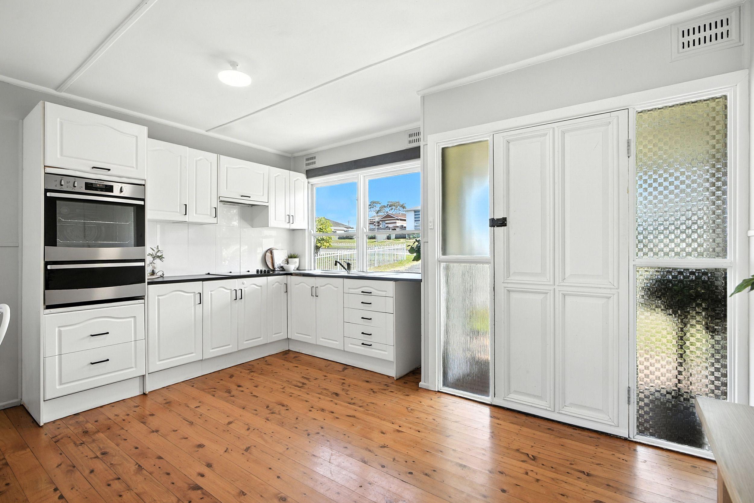 House for Sale: Bateau Bay, NSW 2261, NSW, 2261
