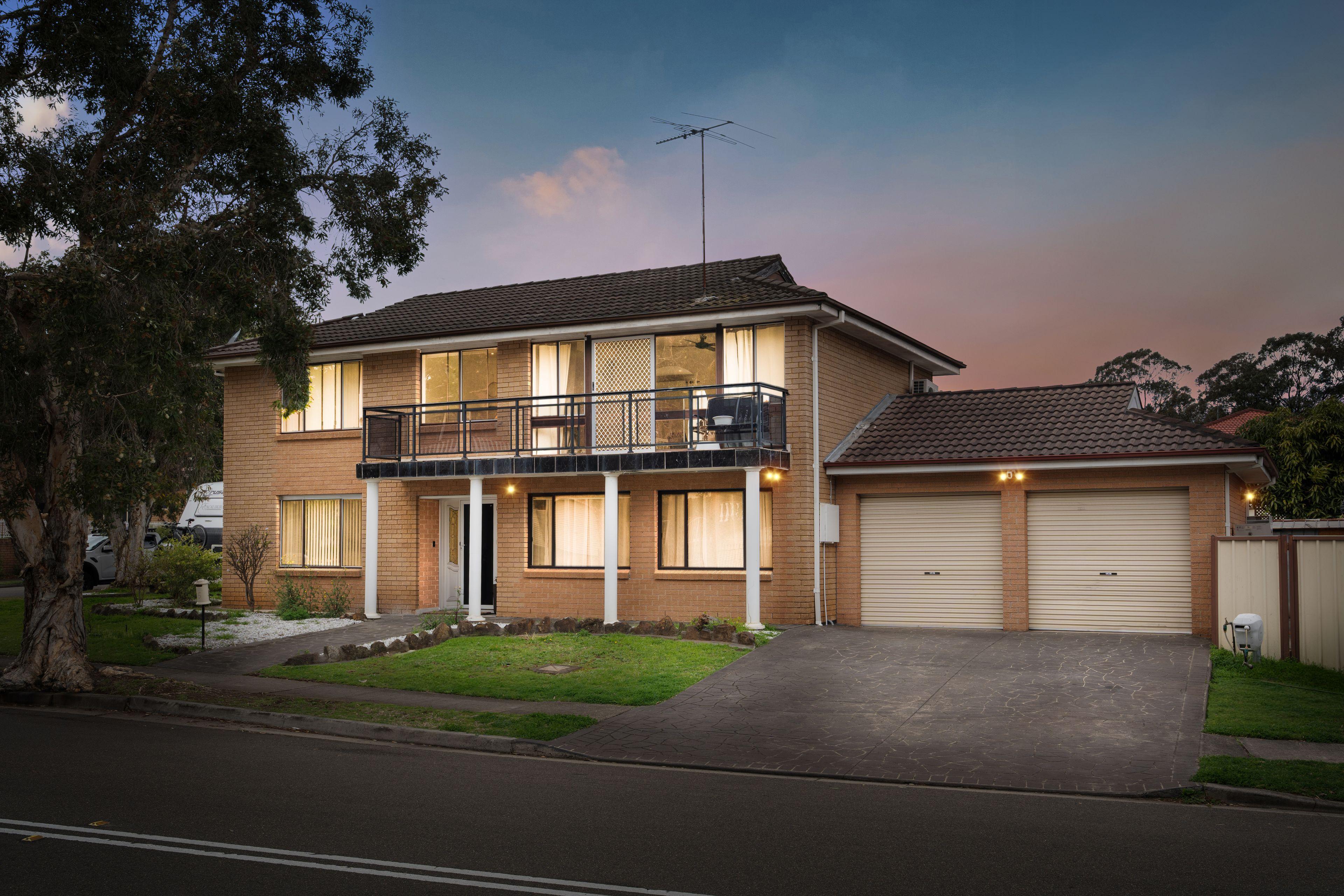 Prop-GPT: House: NSW Wetherill Park, NSW 2164 Home For Sale
