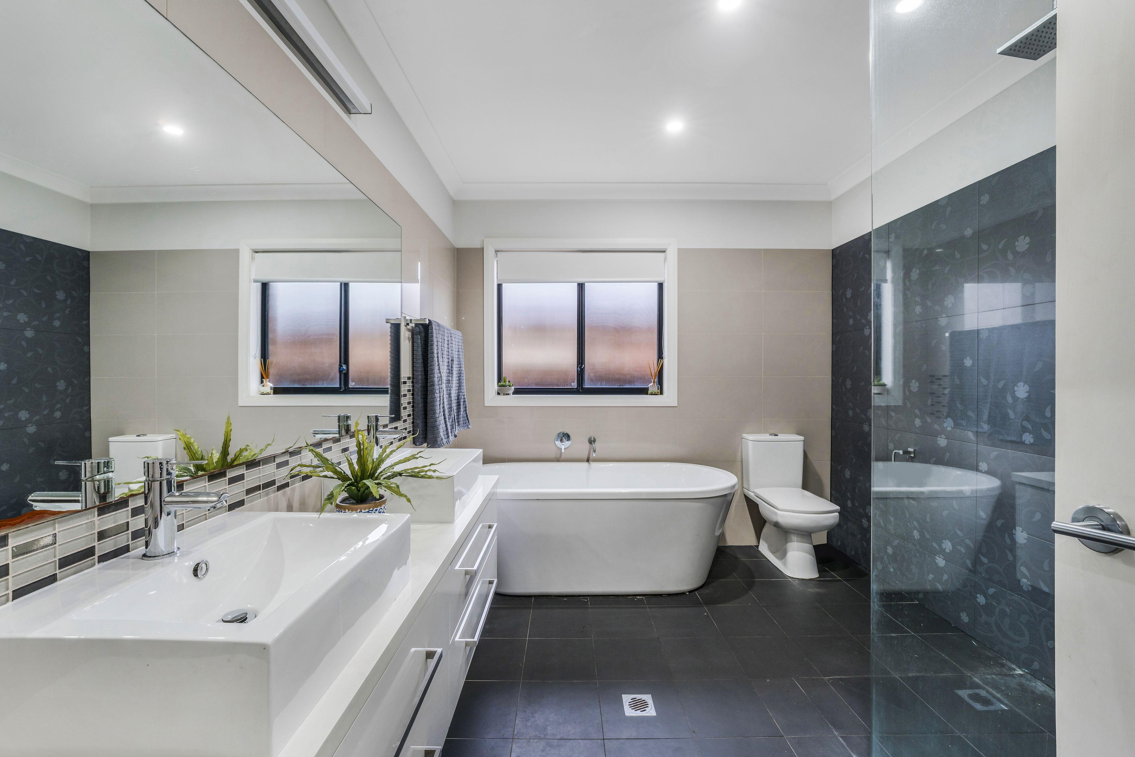 House for Sale: Carnes Hill, NSW 2171, NSW, 2171