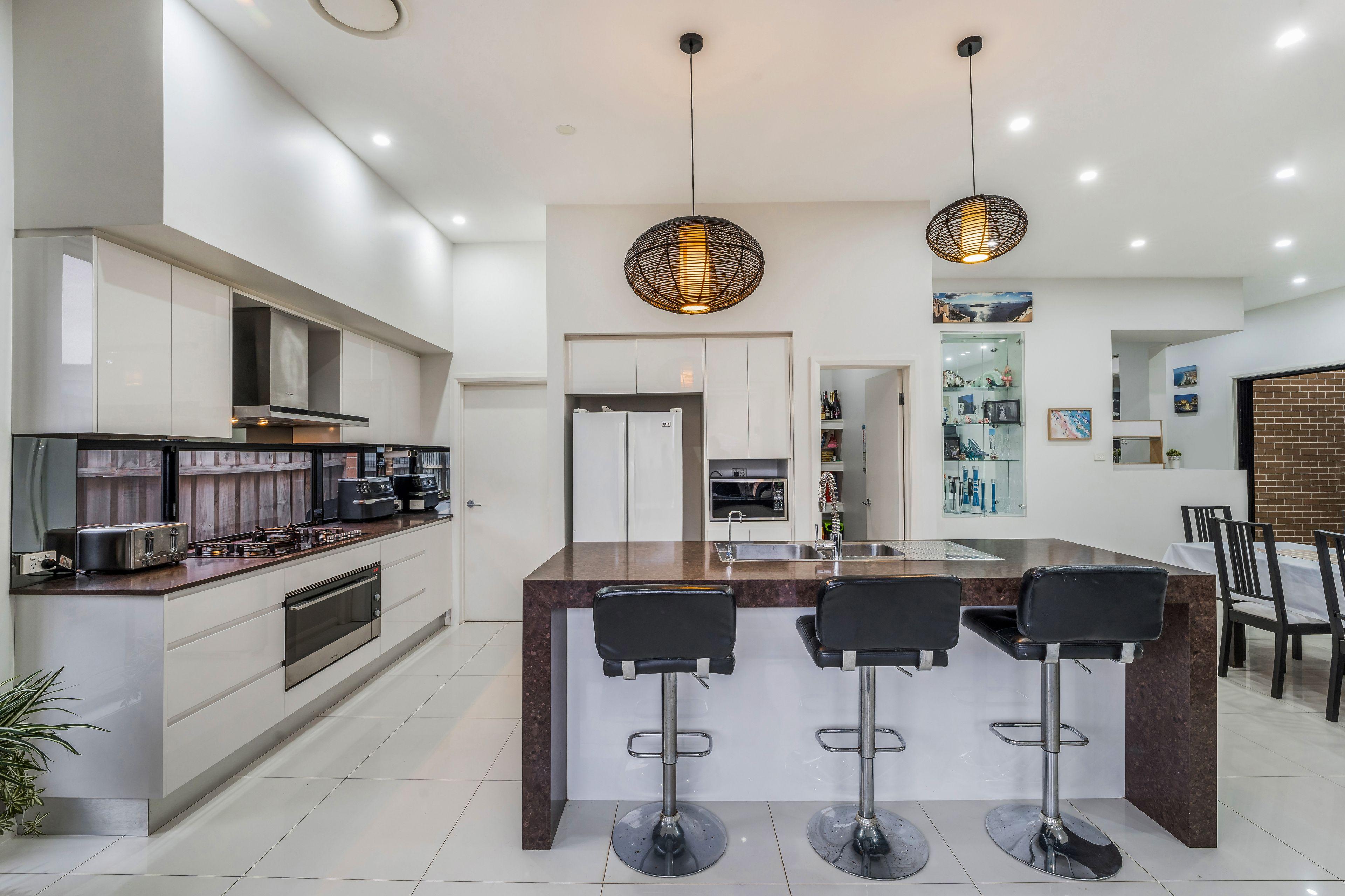 House for Sale: Carnes Hill, NSW 2171, NSW, 2171