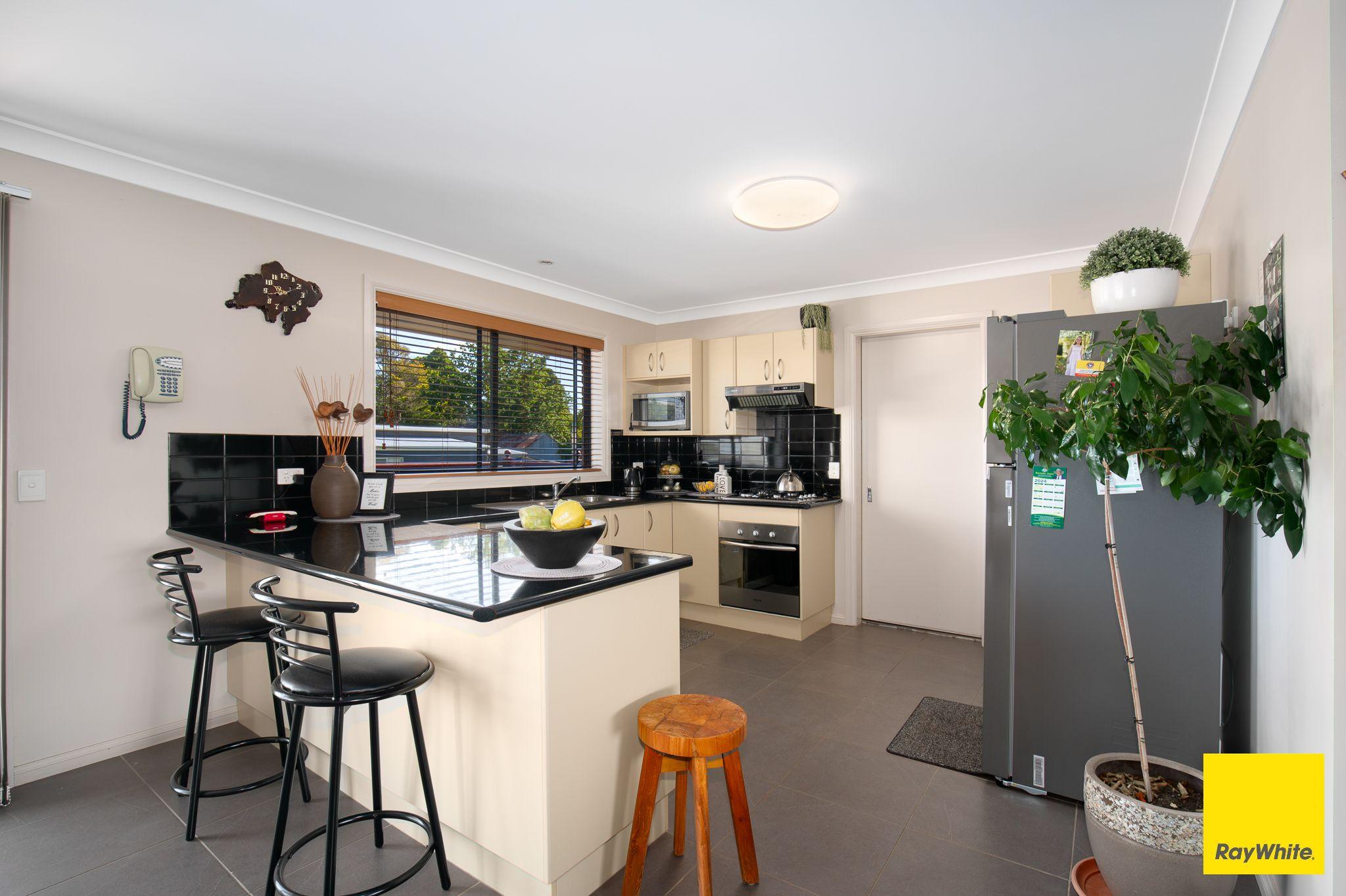 DuplexSemi-detached for Sale: South Guyra, NSW 2365, NSW, 2365