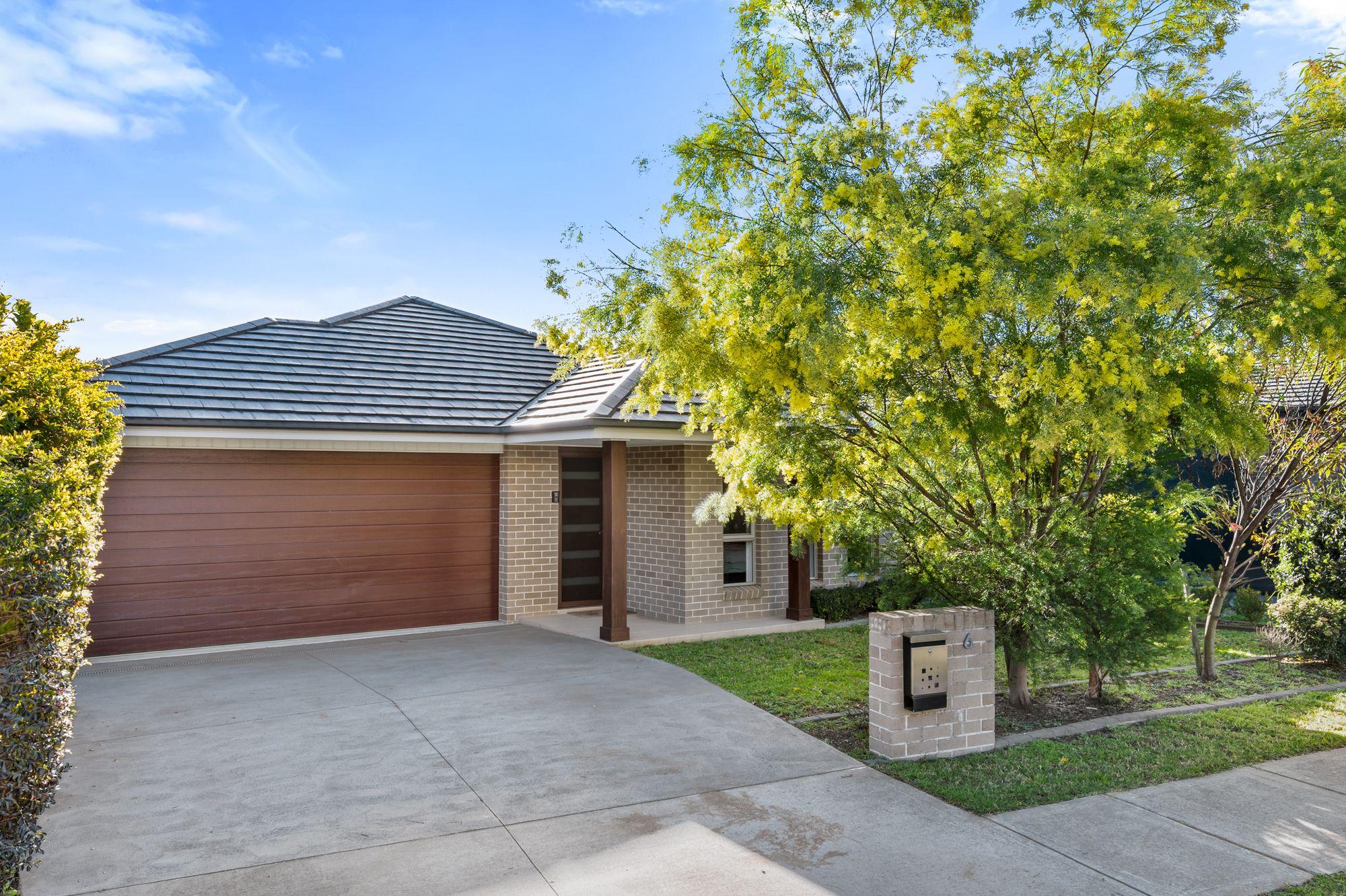 Prop-GPT: House: NSW Spring Farm, NSW 2570 Home For Sale