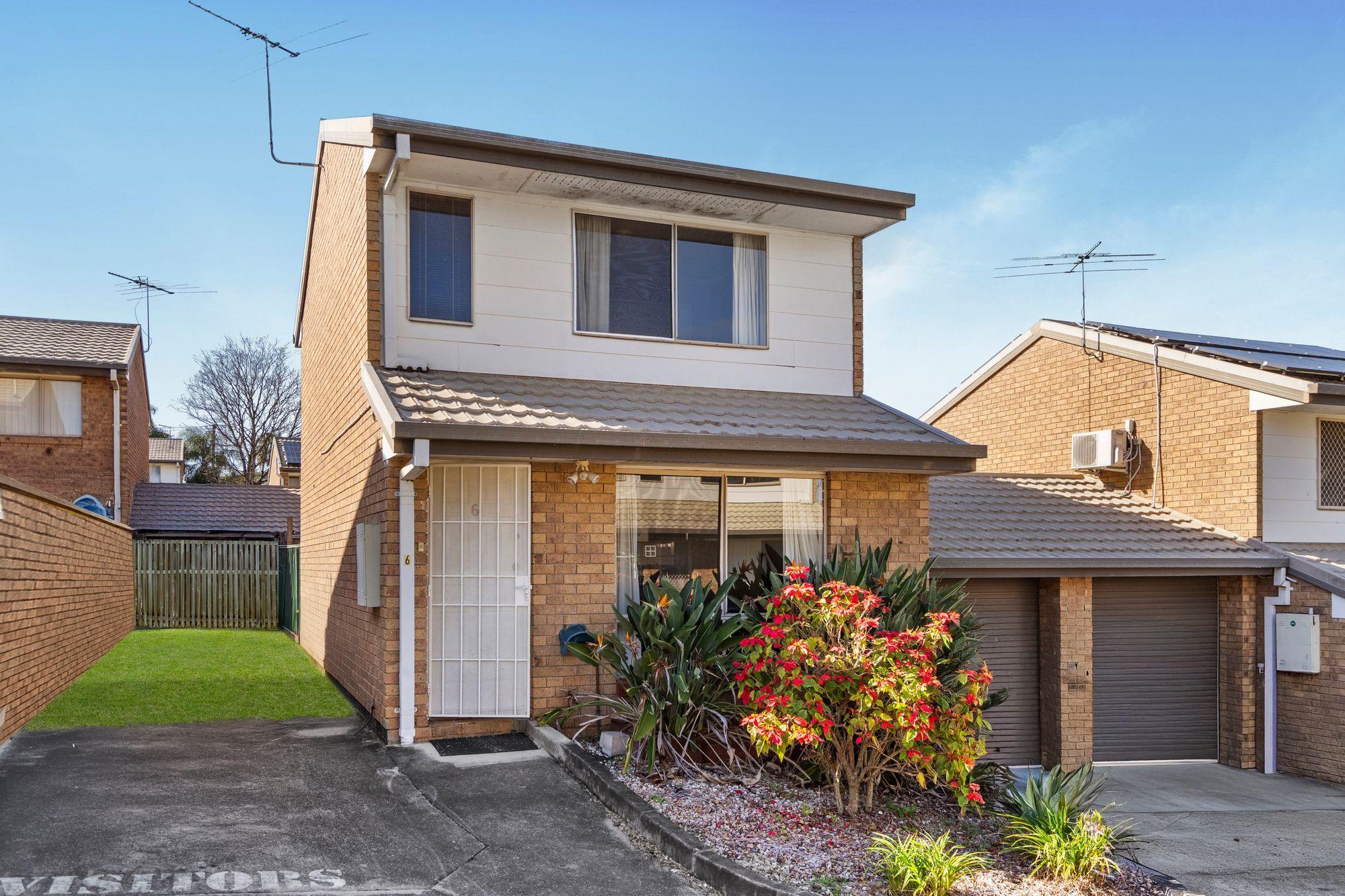 Prop-GPT: House: QLD Woodridge, QLD 4114 Home For Sale