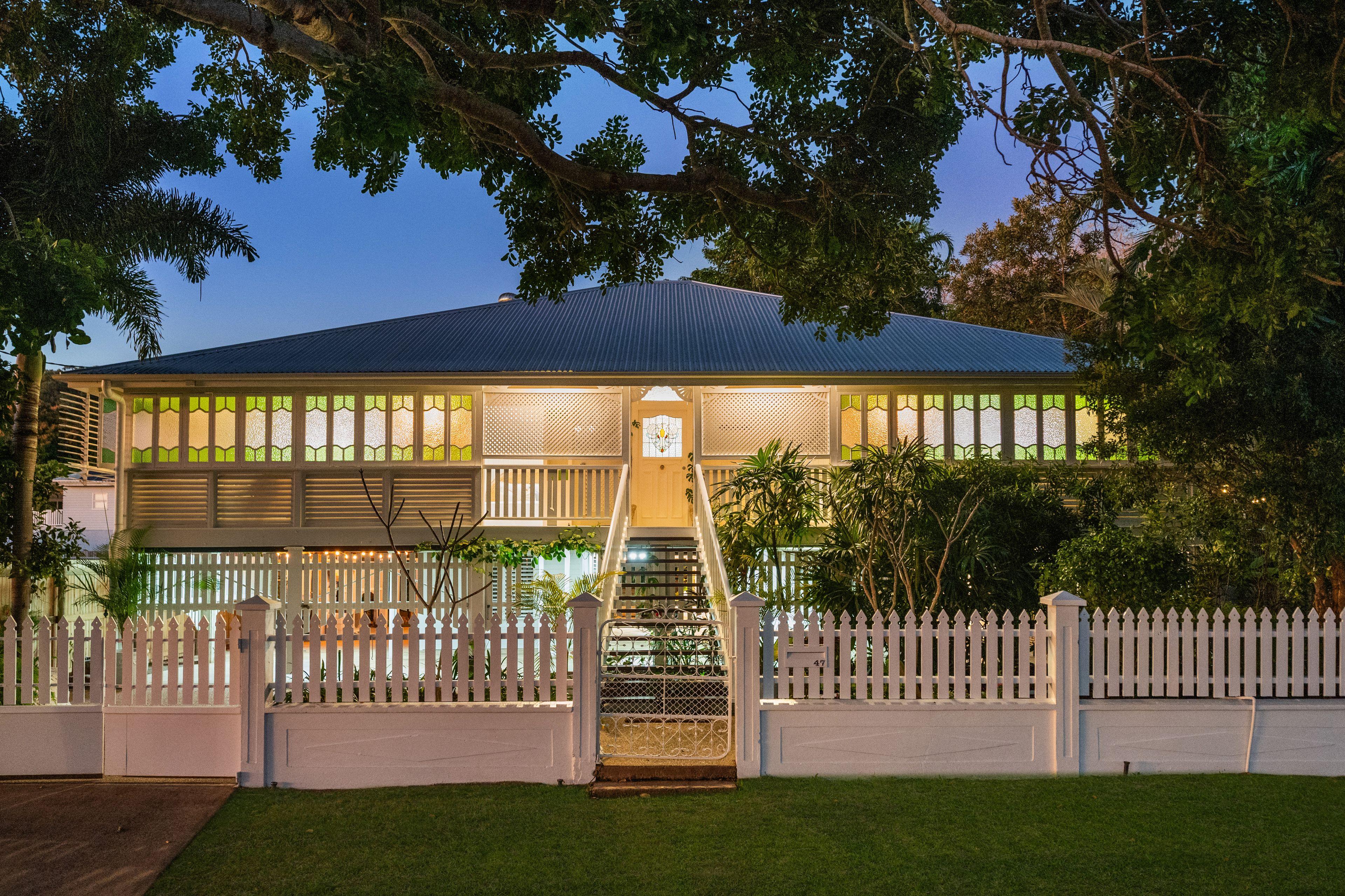 Prop-GPT: House: QLD West End, QLD 4810 Home For Sale