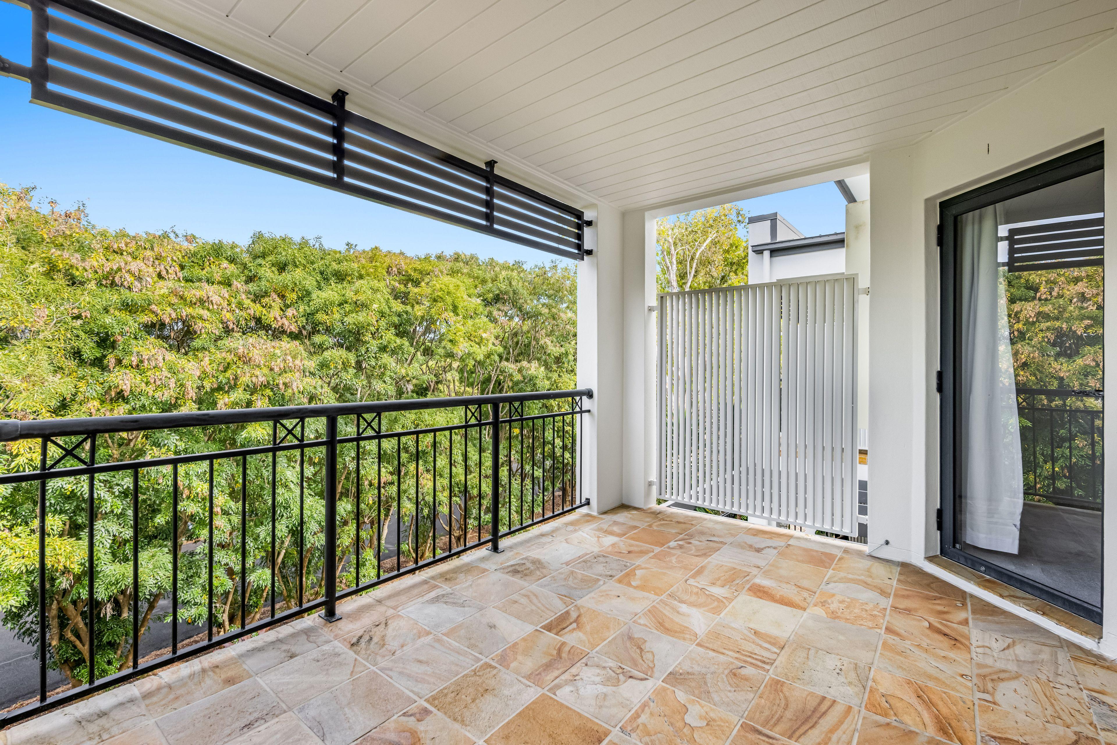 Townhouse for Sale: Carrara, QLD 4211, QLD, 4211
