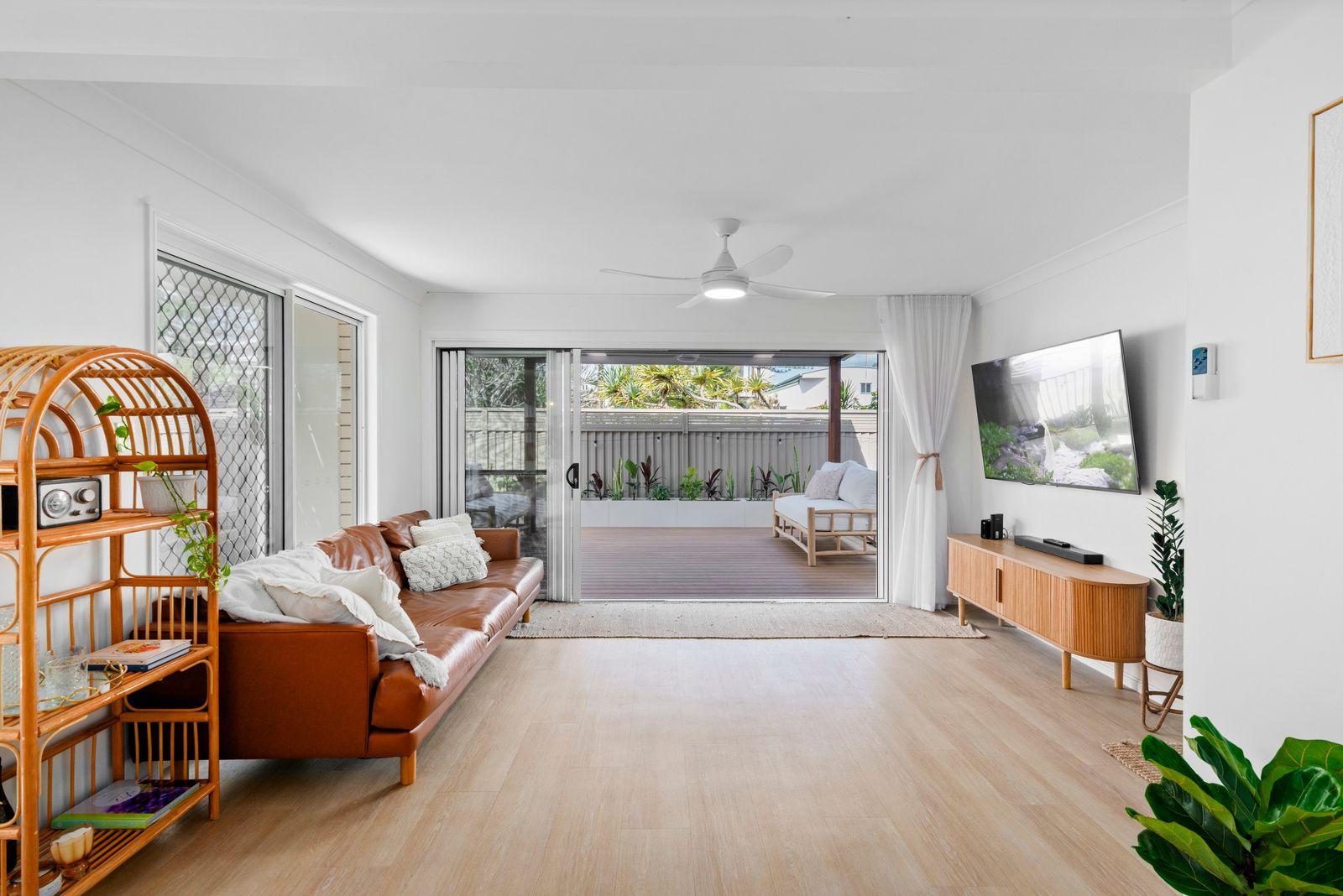 DuplexSemi-detached for Sale: Palm Beach, QLD 4221, QLD, 4221
