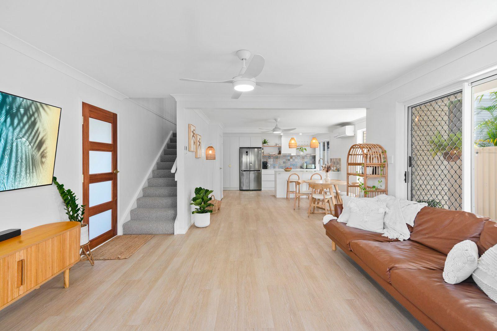 DuplexSemi-detached for Sale: Palm Beach, QLD 4221, QLD, 4221