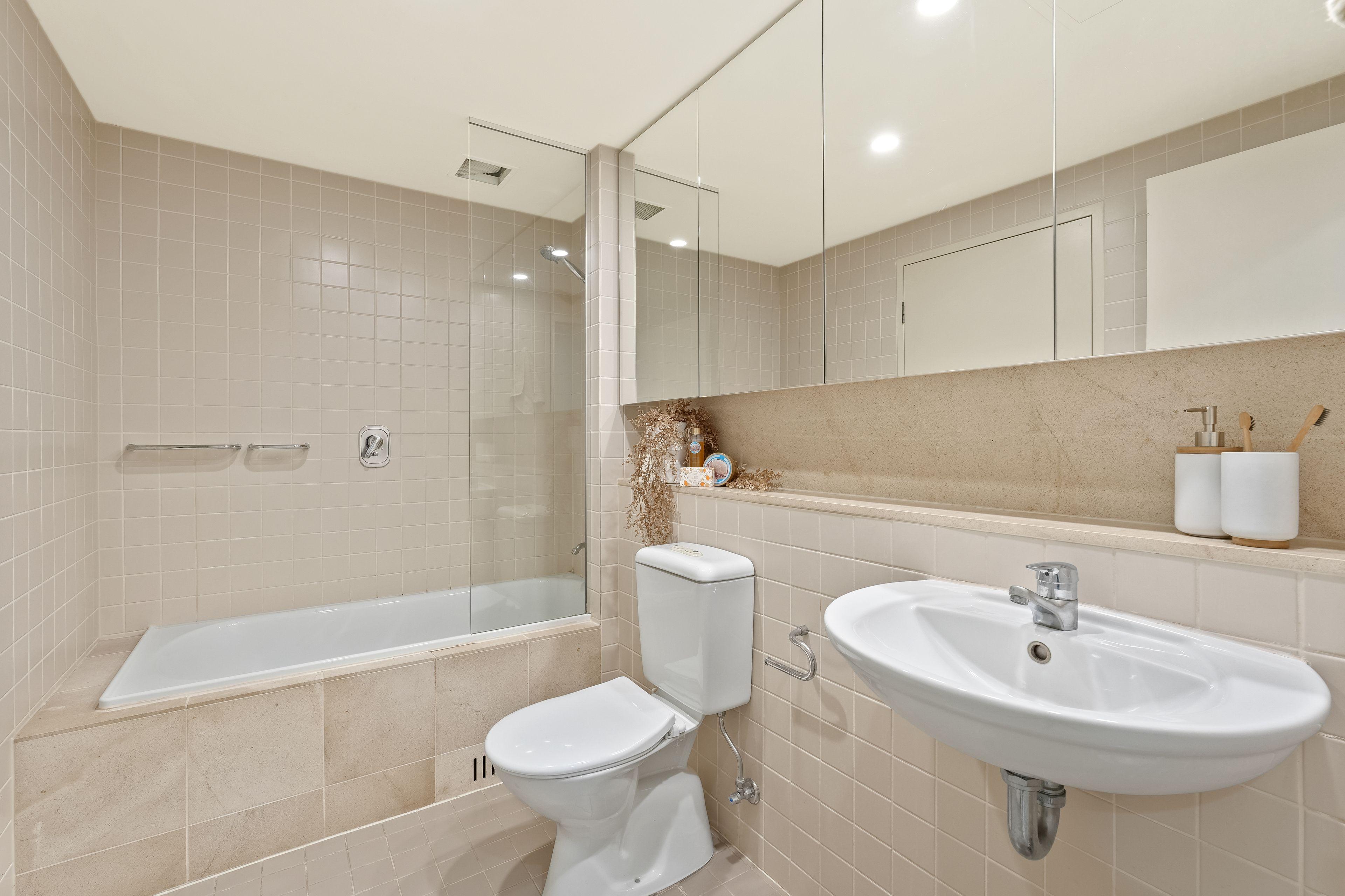 Apartment for Sale: Glenelg, SA 5045, SA, 5045