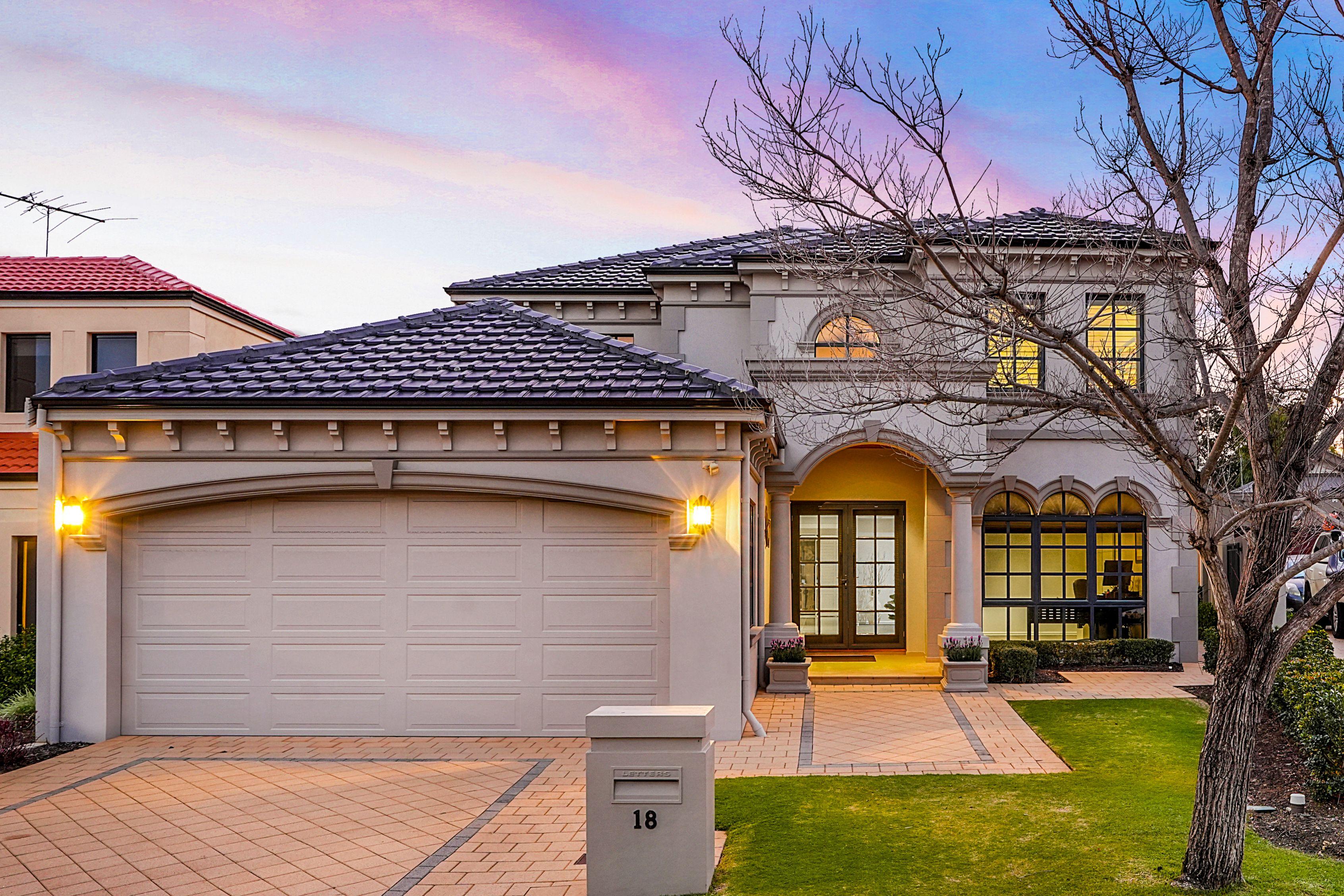 Prop-GPT: House: WA Duncraig, WA 6023 Home For Sale
