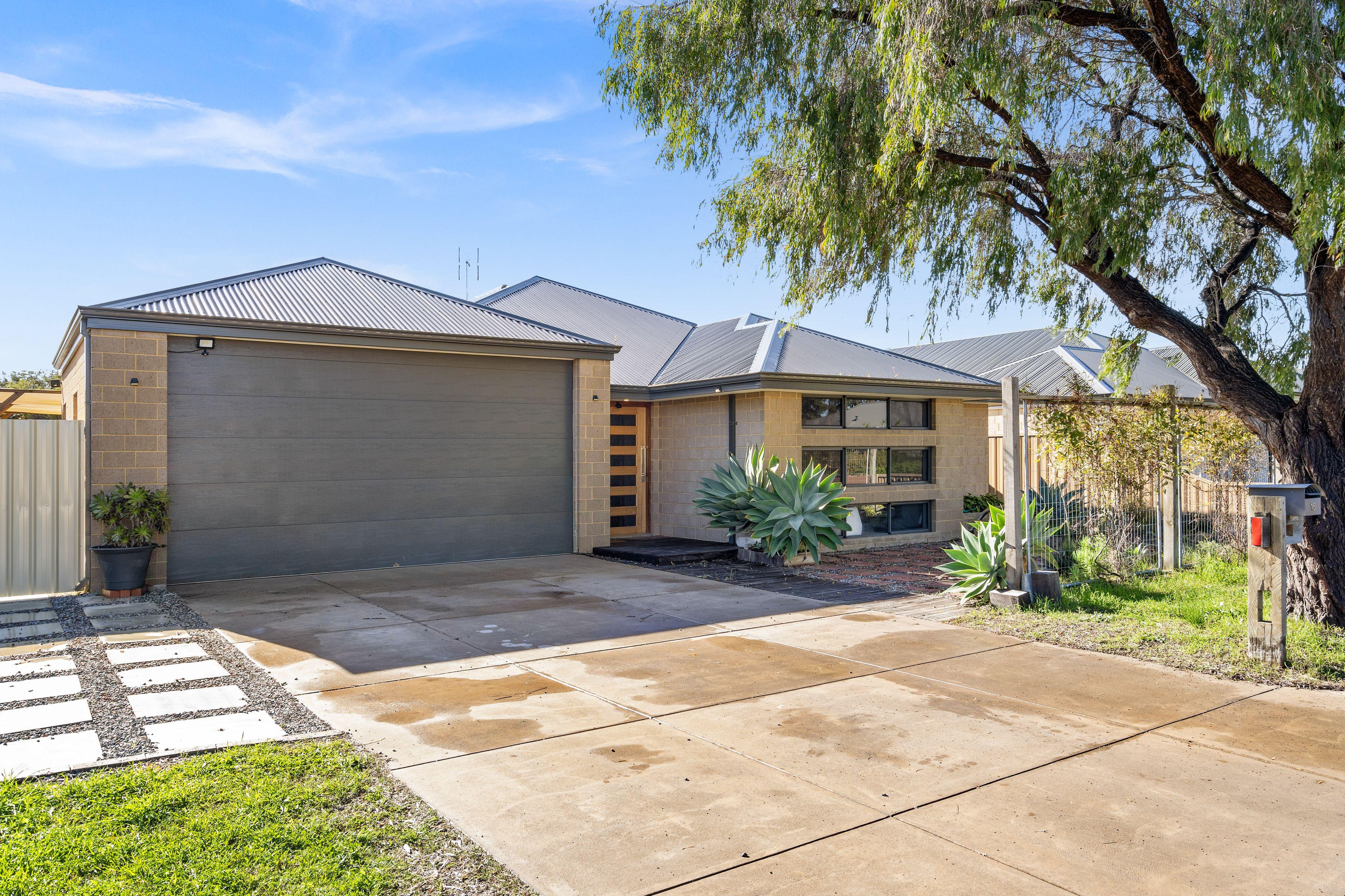 House for Sale: Geographe, WA 6280, WA, 6280