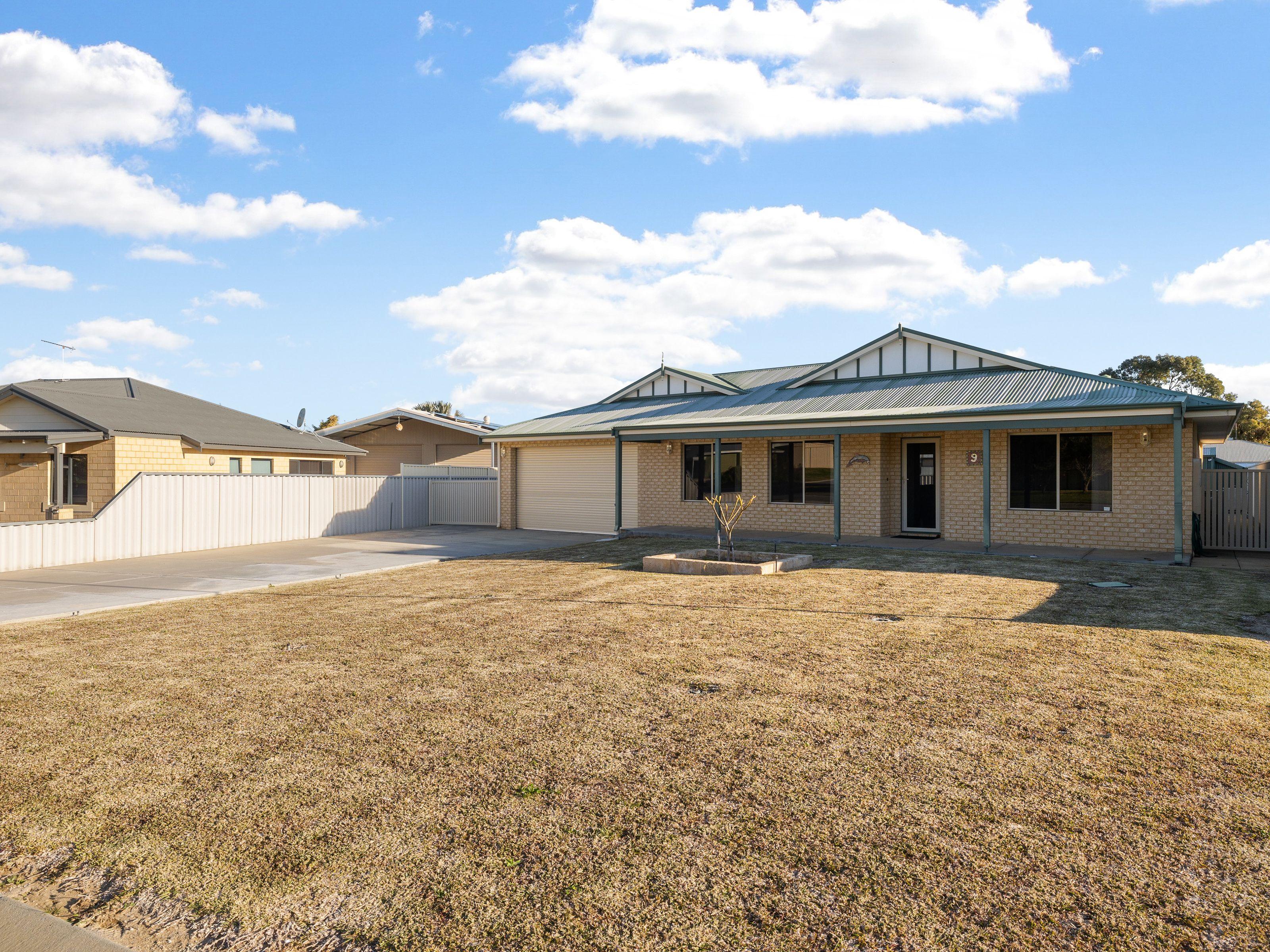 House for Sale: Ledge Point, WA 6043, WA, 6043