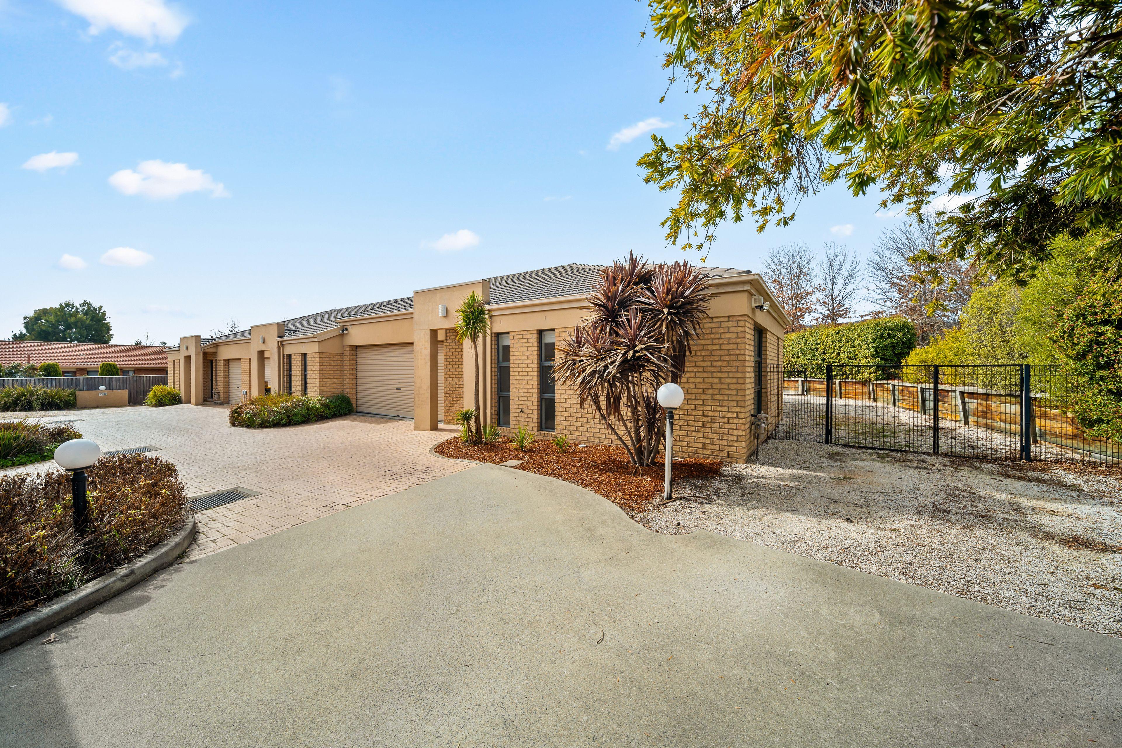Townhouse for Sale: Gilmore, ACT 2905, ACT, 2905