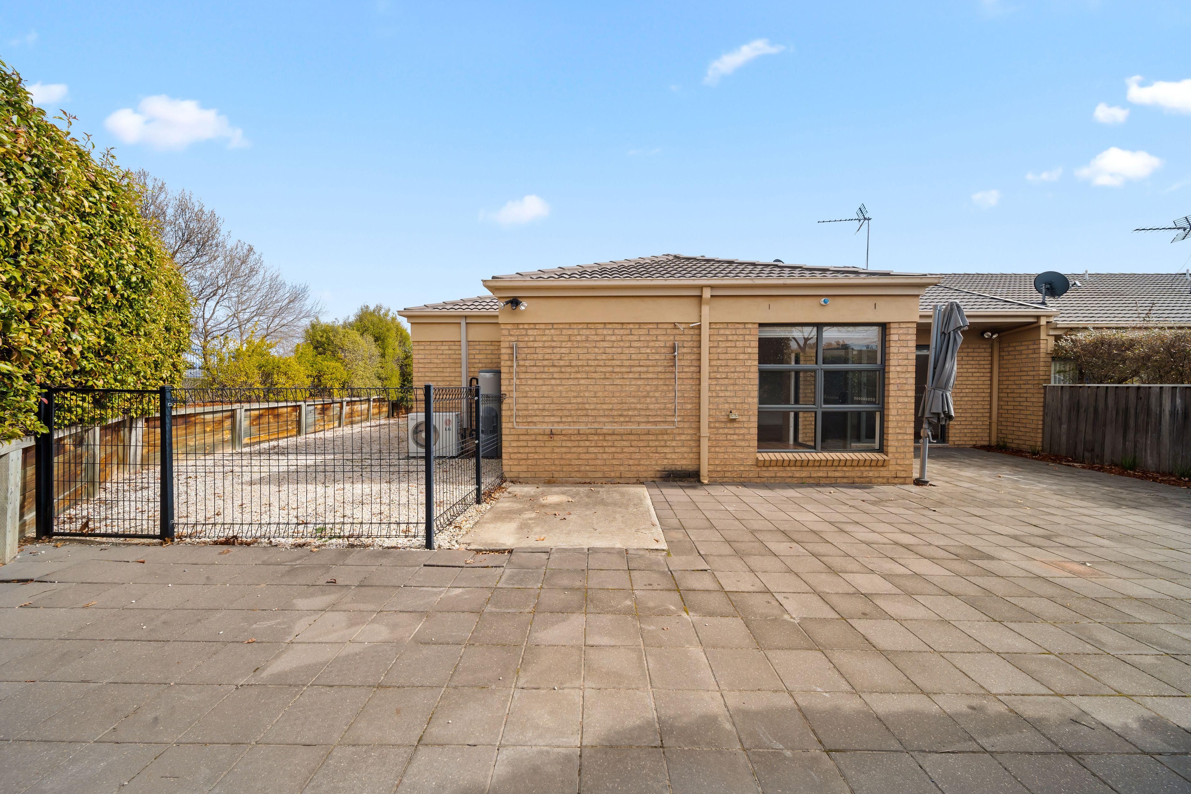 Townhouse for Sale: Gilmore, ACT 2905, ACT, 2905
