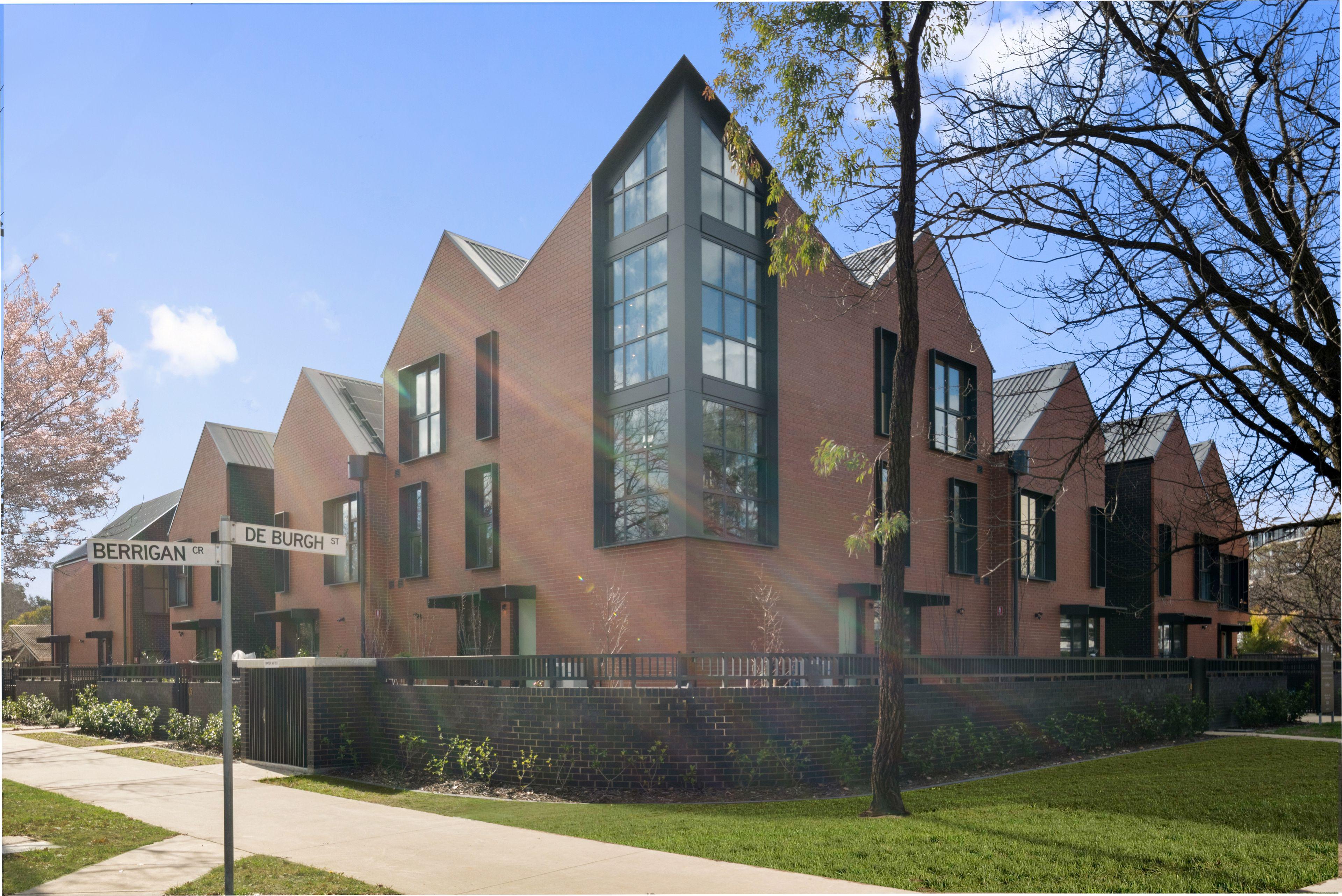 Prop-GPT: Townhouse: ACT Lyneham, ACT 2602 Home For Sale