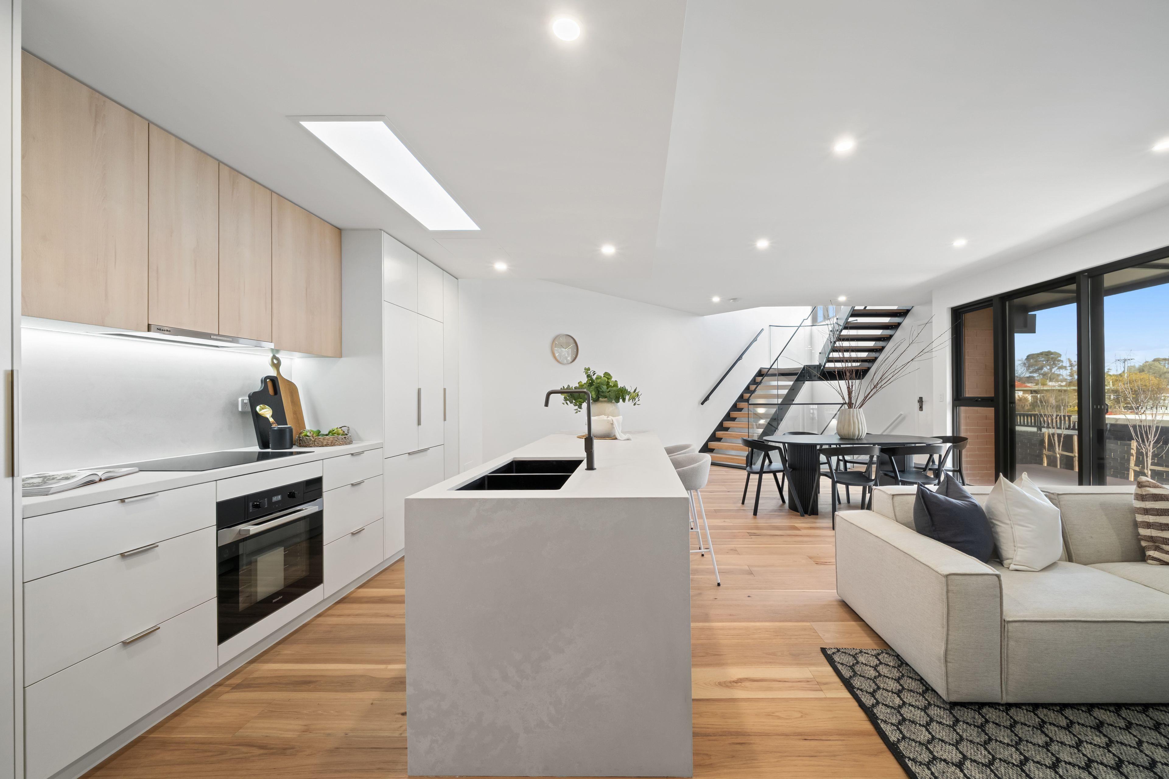 Townhouse for Sale: Lyneham, ACT 2602, ACT, 2602