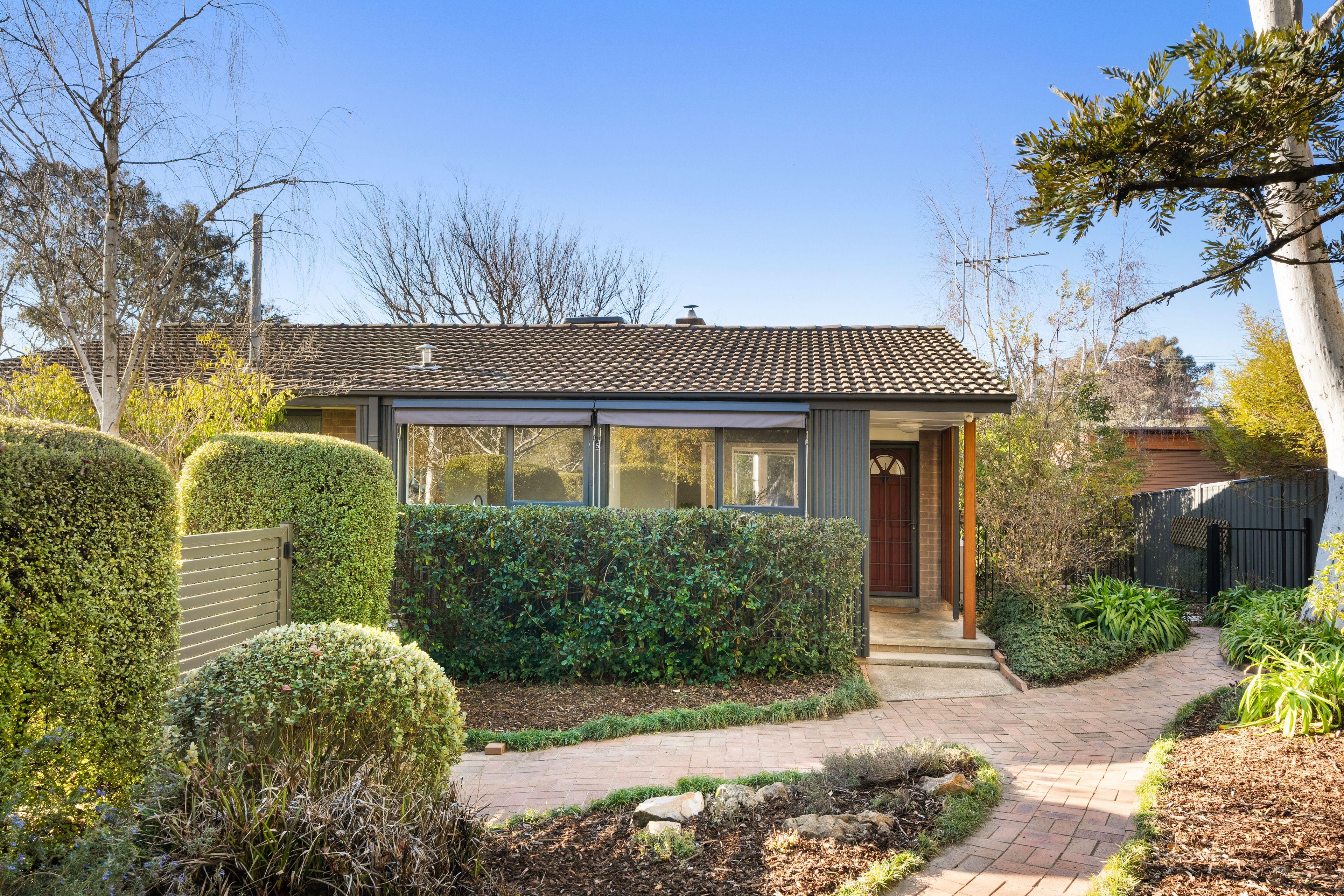 Prop-GPT: House: ACT Aranda, ACT 2614 Home For Sale