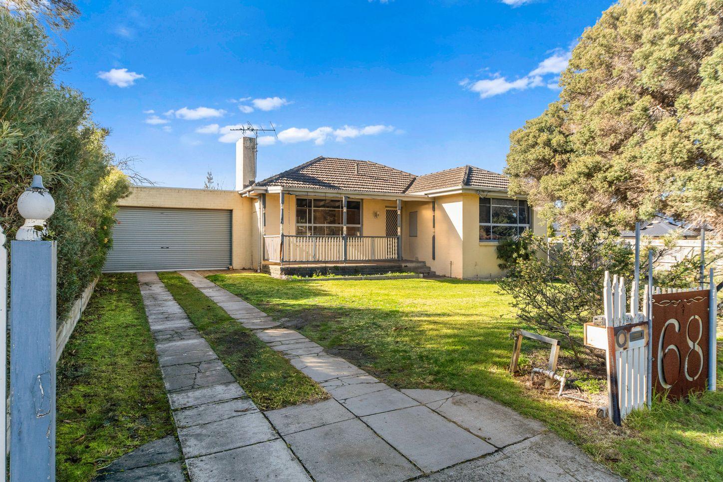 Prop-GPT: House: VIC Skye, VIC 3977 Victoria 3977