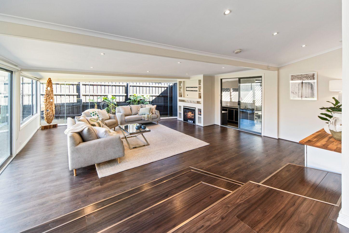 Prop-GPT: House: VIC Cranbourne North, VIC 3977 Victoria 3977