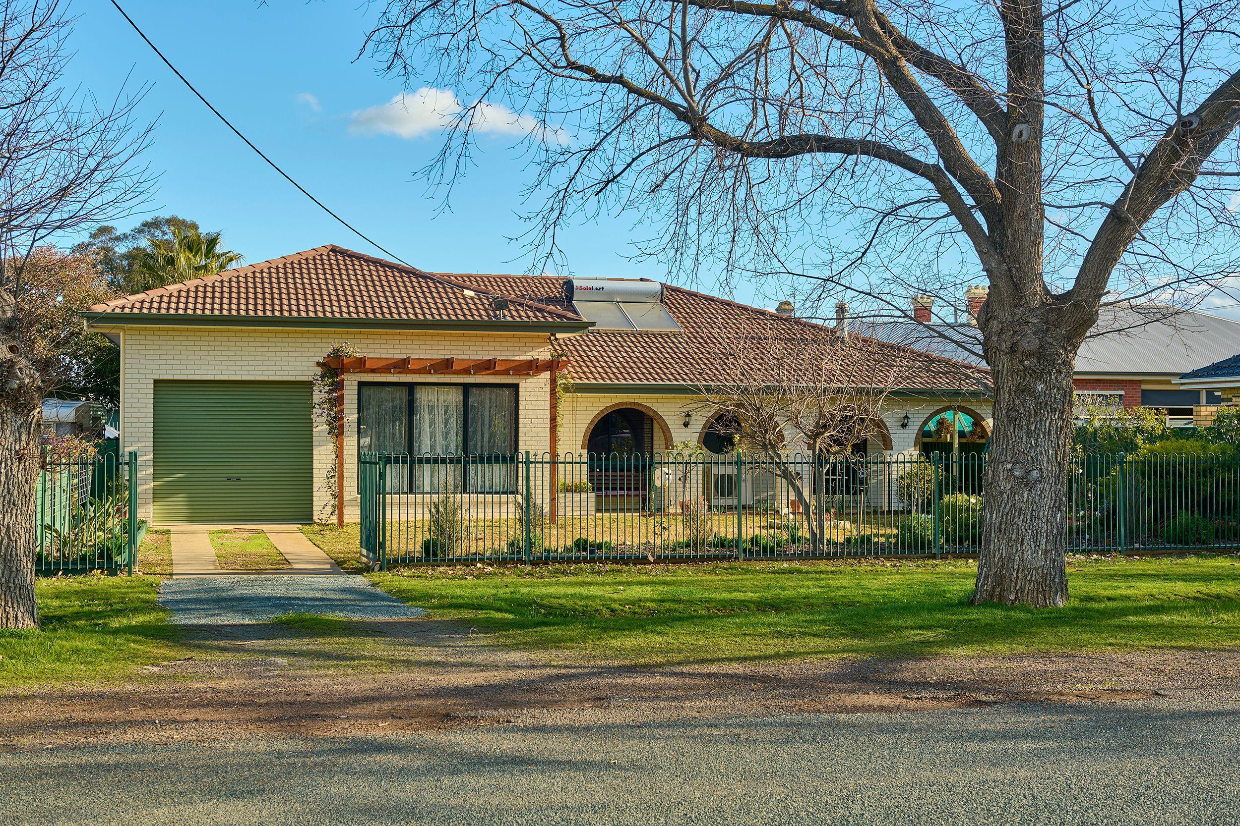 Prop-GPT: House: VIC Elmore, VIC 3558 Home For Sale