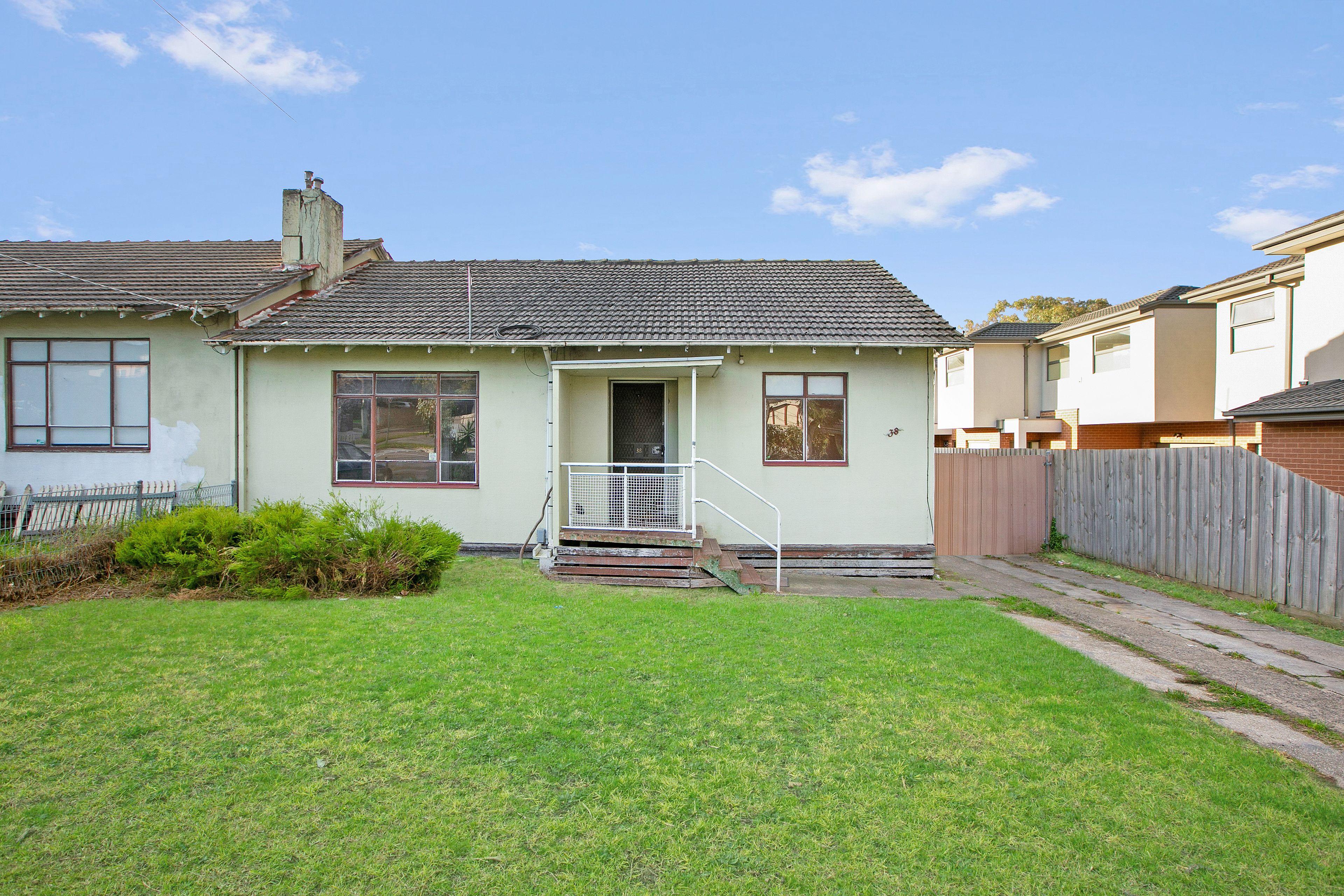 Prop-GPT: House: VIC Preston, VIC 3072 Home For Sale