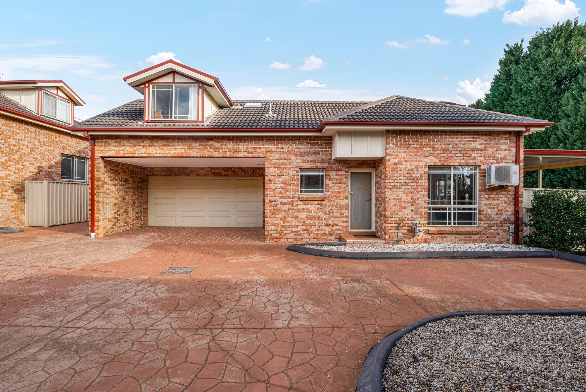Prop-GPT: Townhouse: NSW North St Marys, NSW 2760 Home For Sale