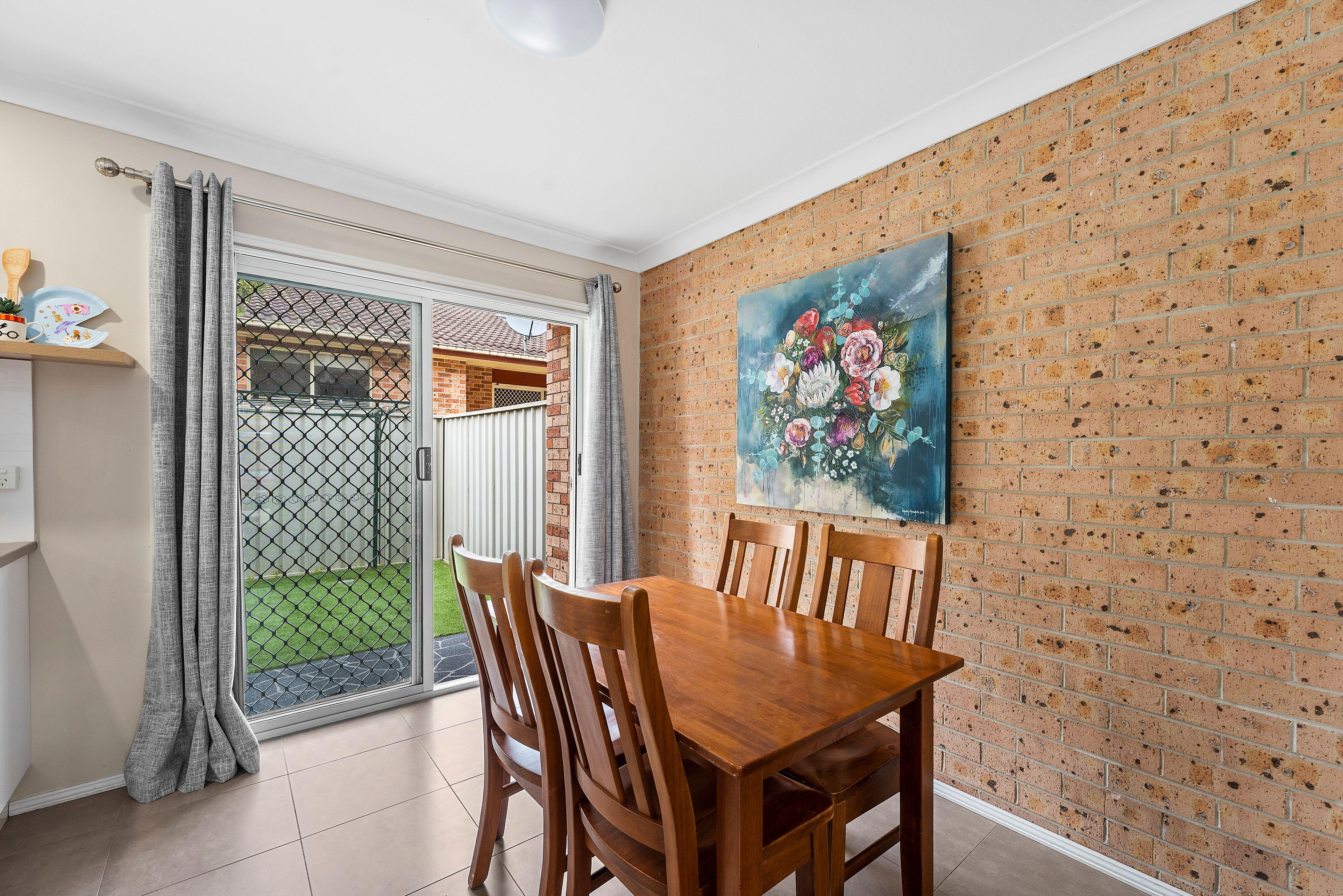 Townhouse for Sale: Albion Park Rail, NSW 2527, NSW, 2527