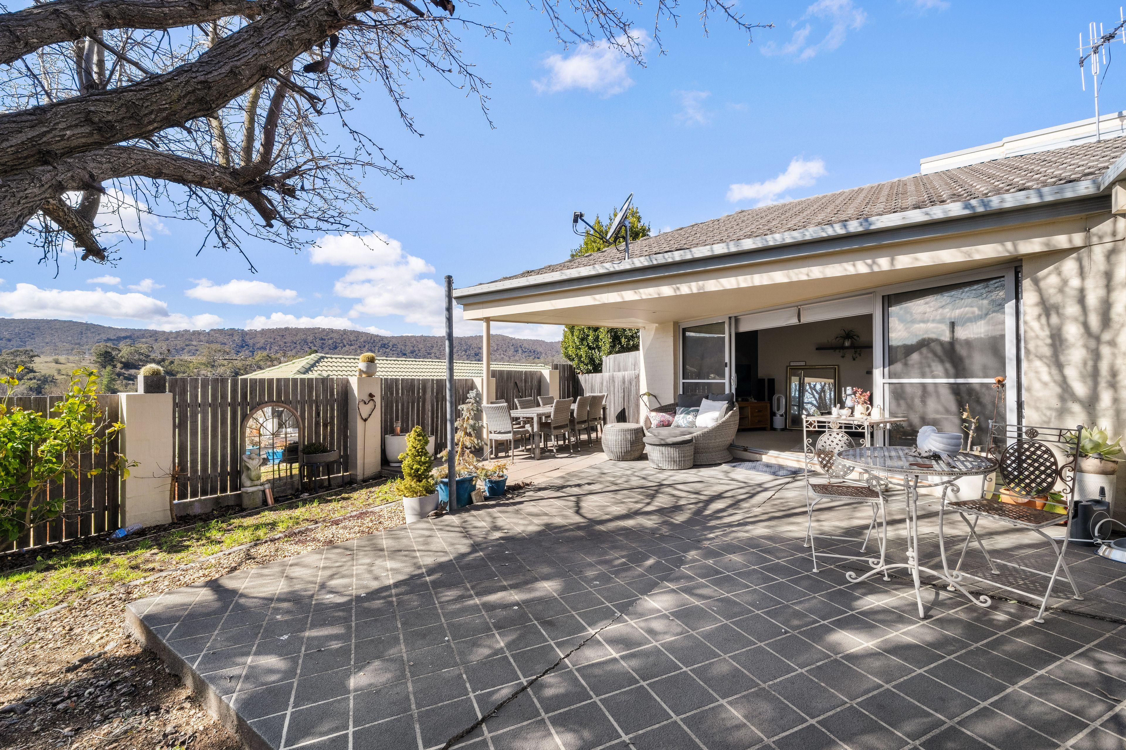 Townhouse for Sale: Karabar, NSW 2620, NSW, 2620