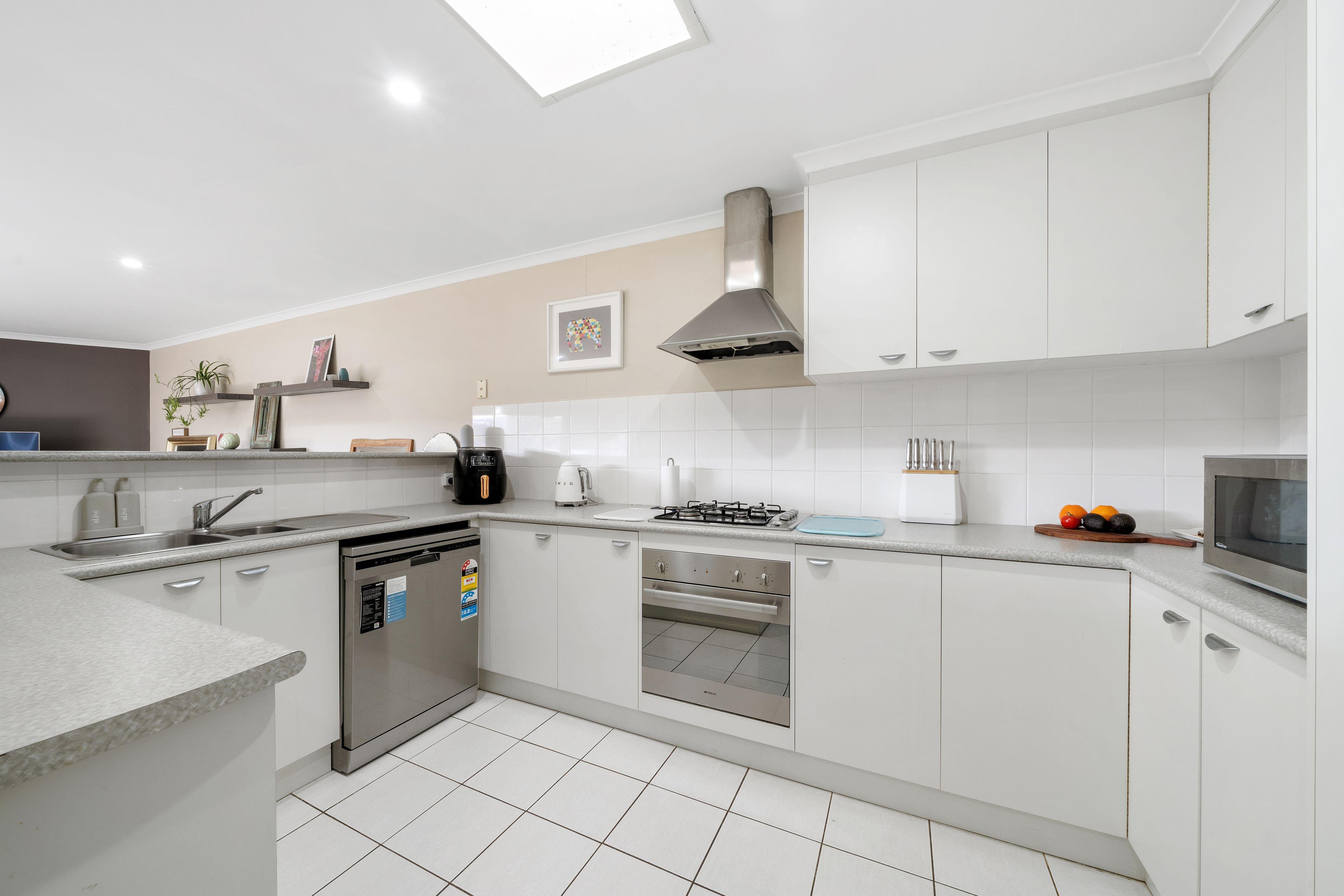 Townhouse for Sale: Karabar, NSW 2620, NSW, 2620