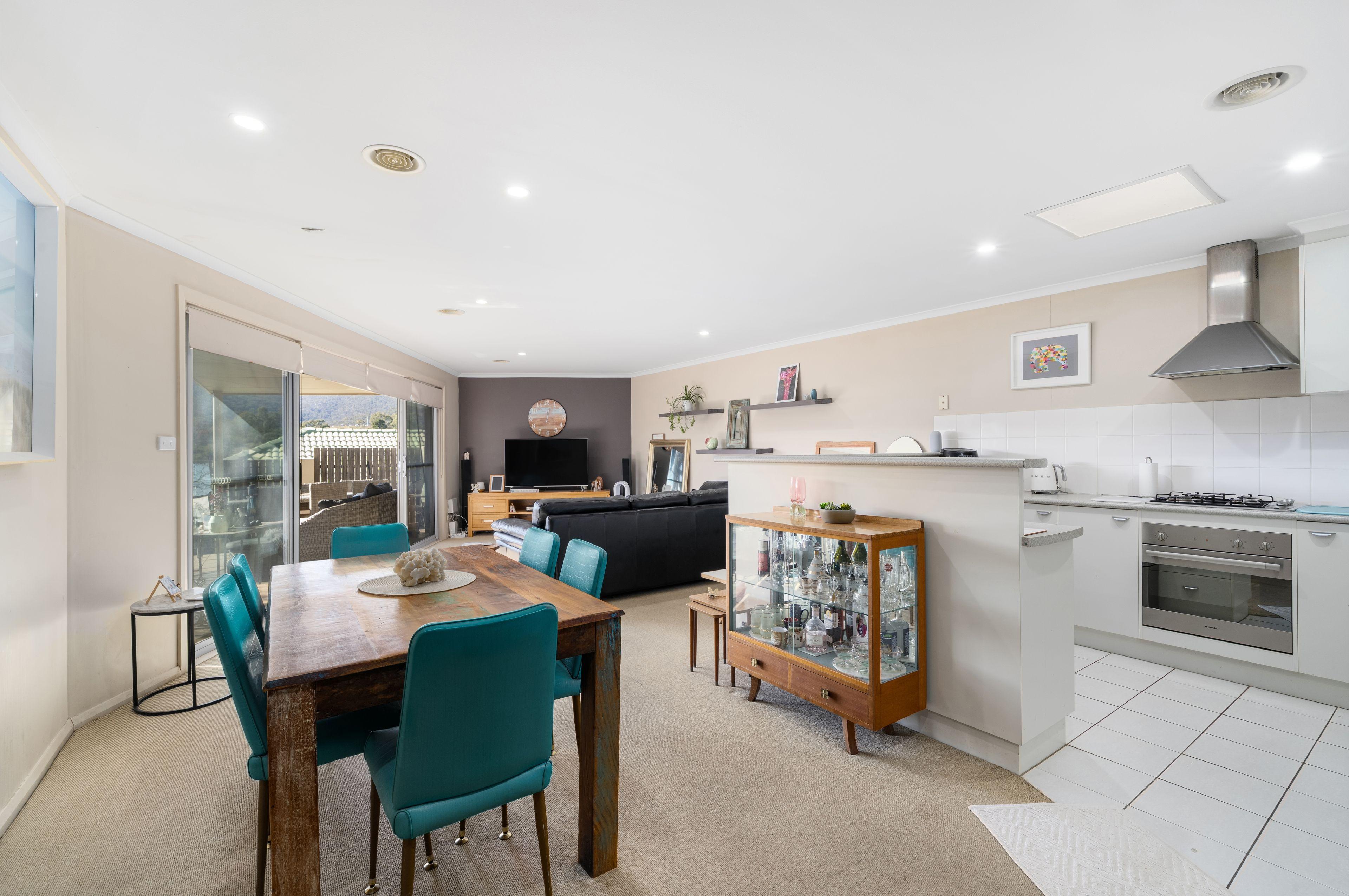 Townhouse for Sale: Karabar, NSW 2620, NSW, 2620