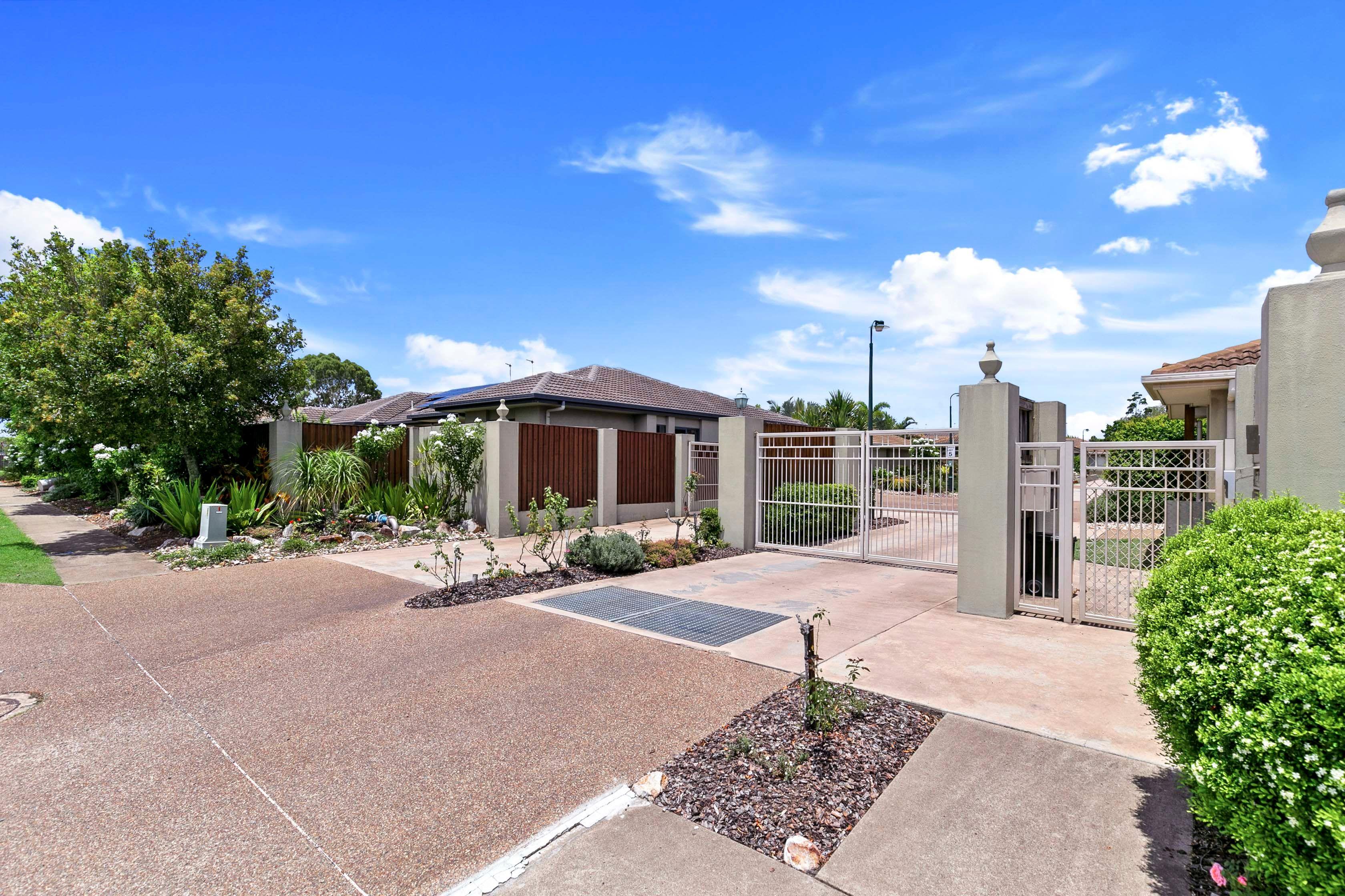 Villa for Sale: Urangan, QLD 4655, QLD, 4655