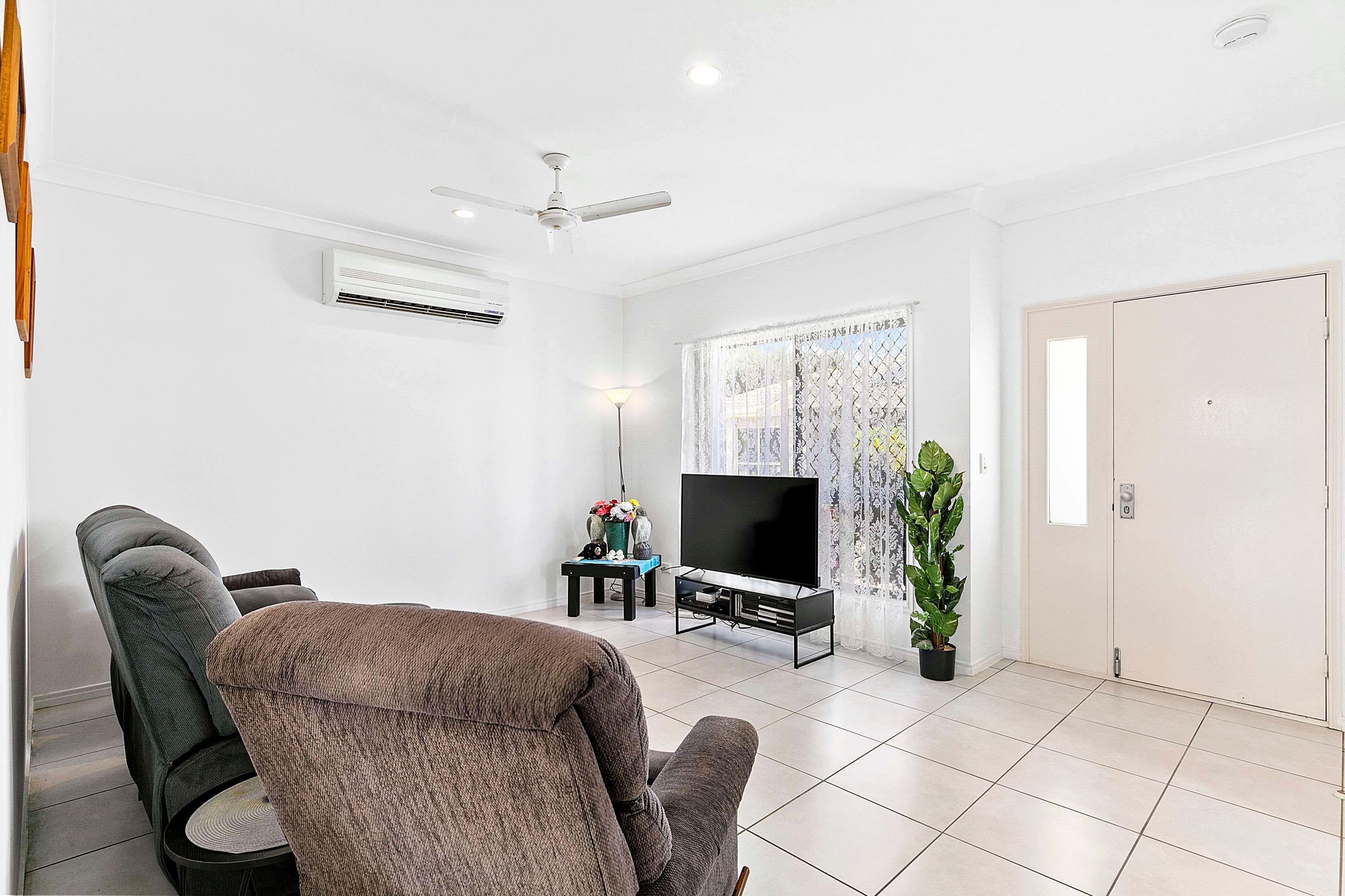 Villa for Sale: Urangan, QLD 4655, QLD, 4655