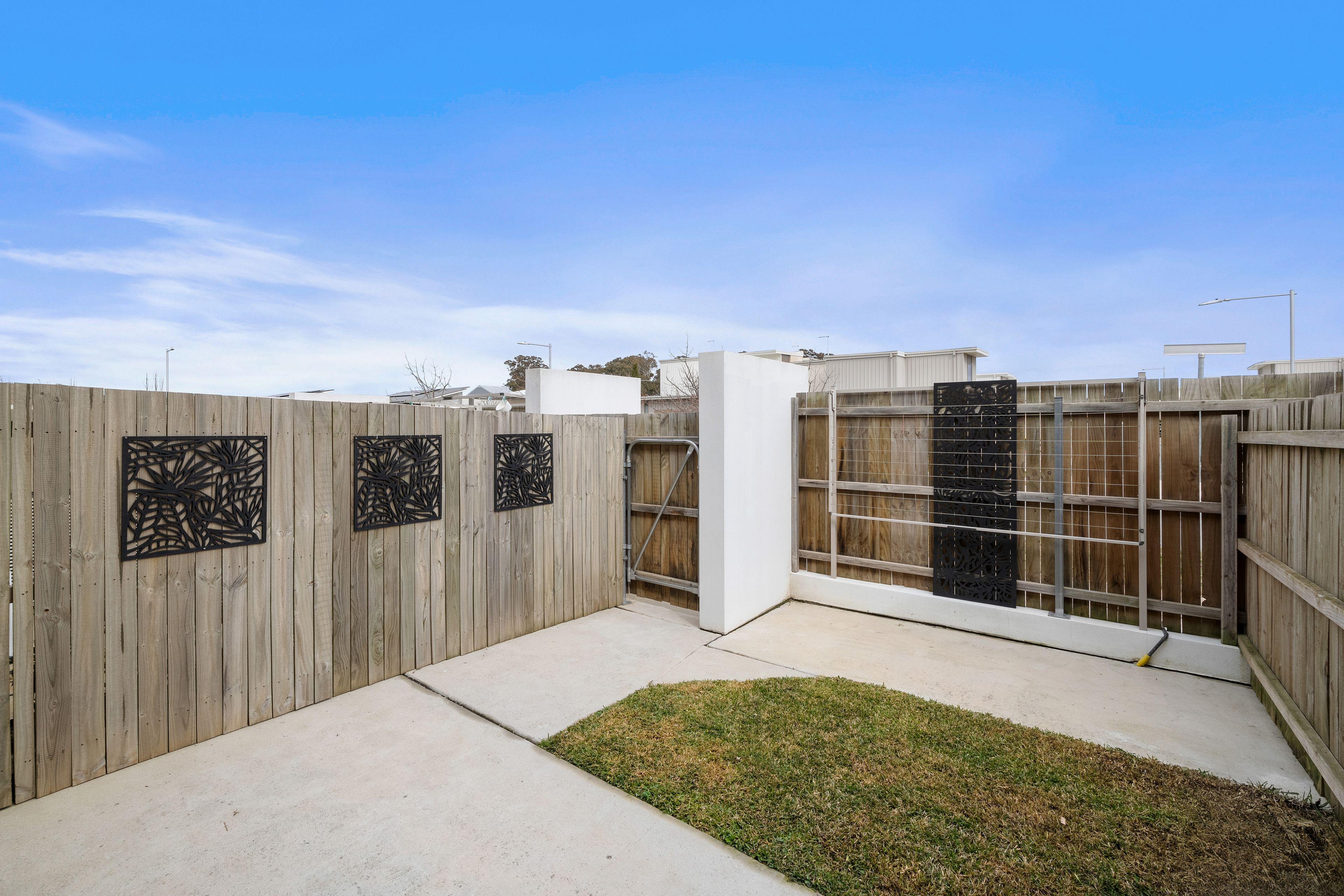 Townhouse for Sale: Moncrieff, ACT 2914, ACT, 2914