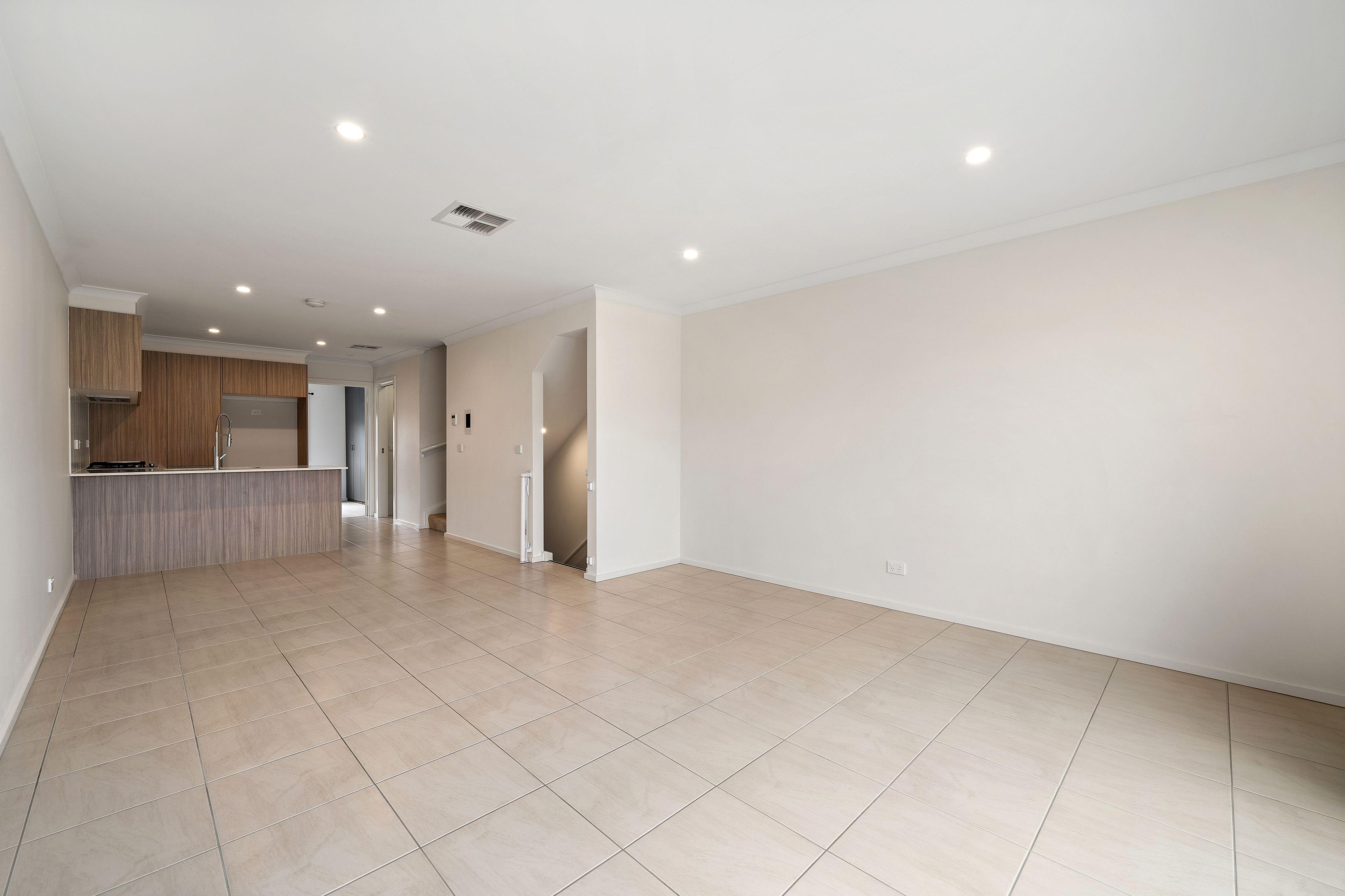 Townhouse for Sale: Moncrieff, ACT 2914, ACT, 2914